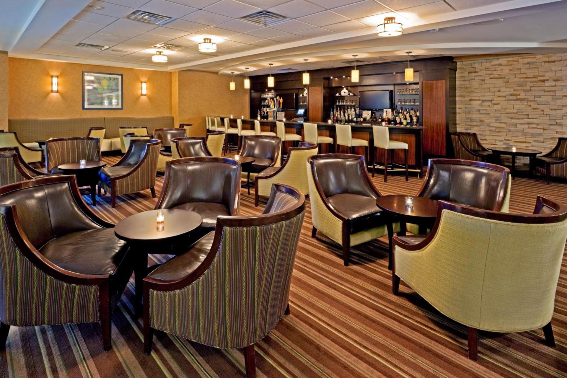 Armoni Inn & Suites photo 26