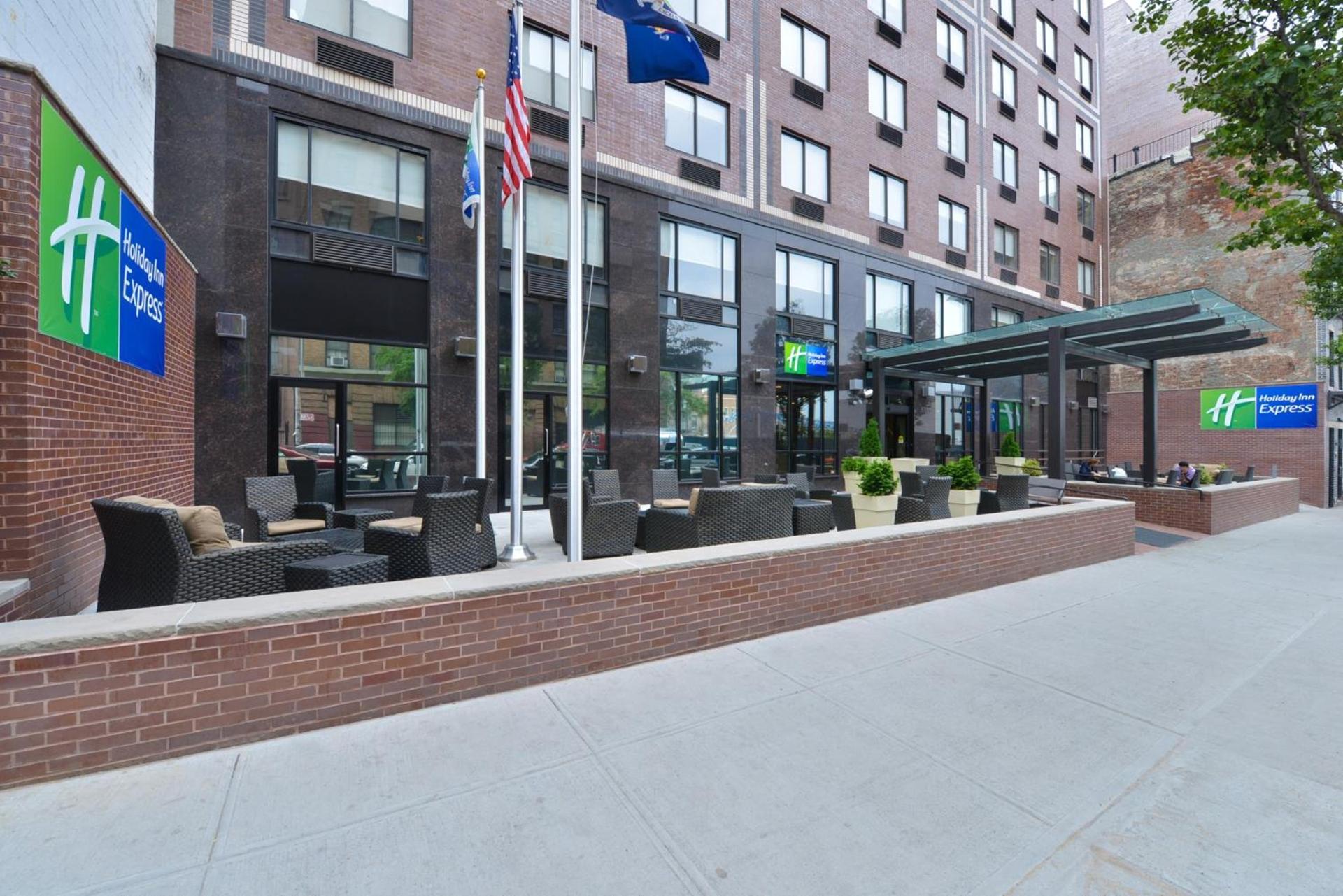 Holiday Inn Express Manhattan Midtown West by IHG photo 1