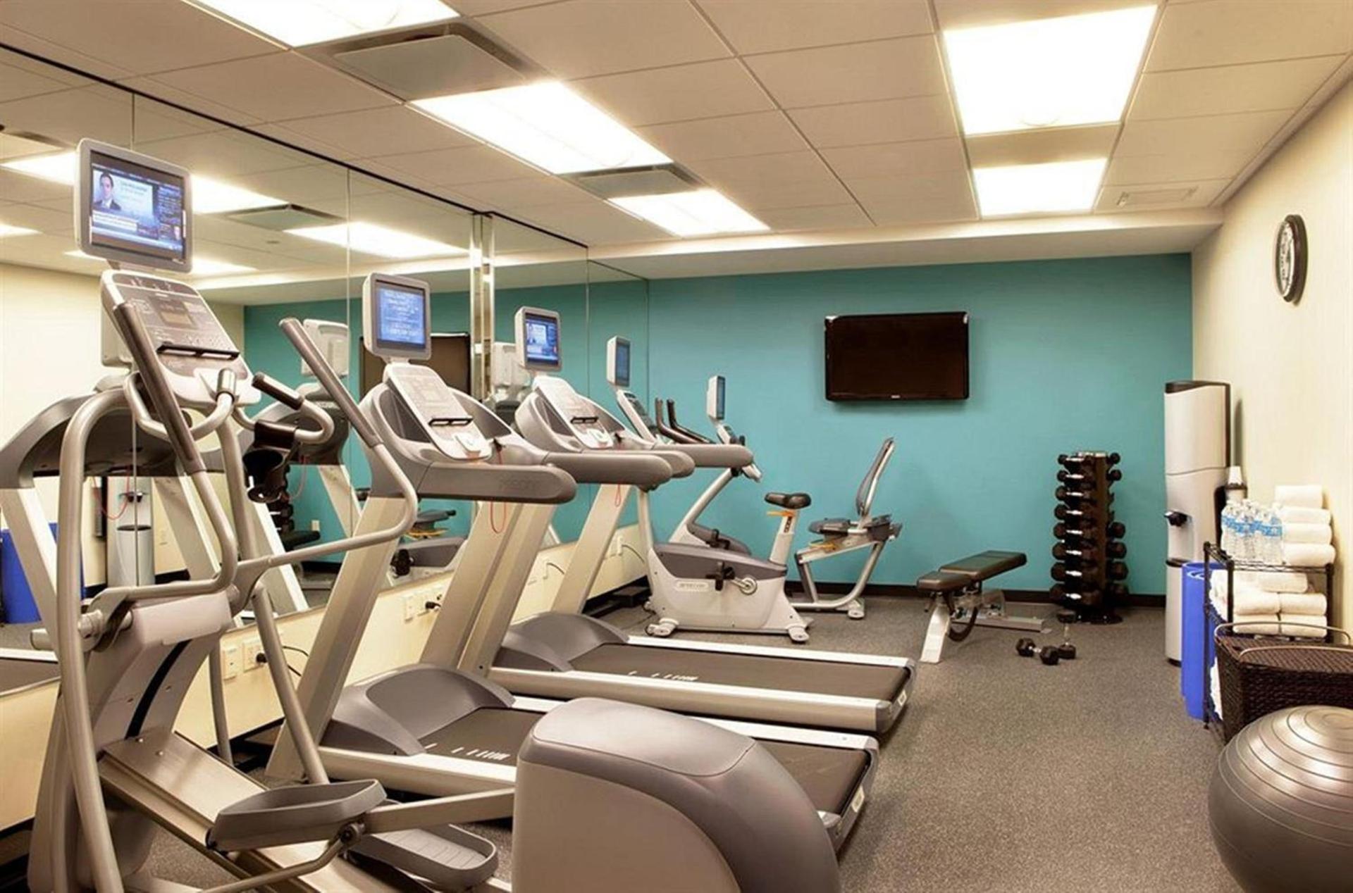 Holiday Inn Express - Times Square South by IHG photo 7