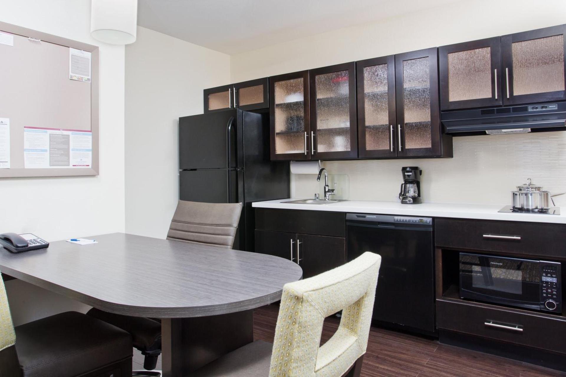 Candlewood Suites Fort Campbell - Oak Grove by IHG photo 26