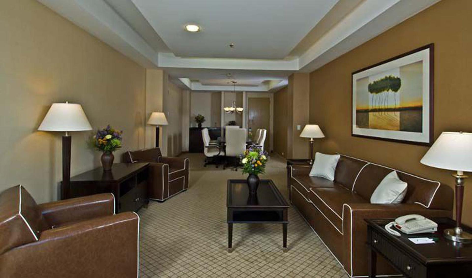 Armoni Inn & Suites photo 36