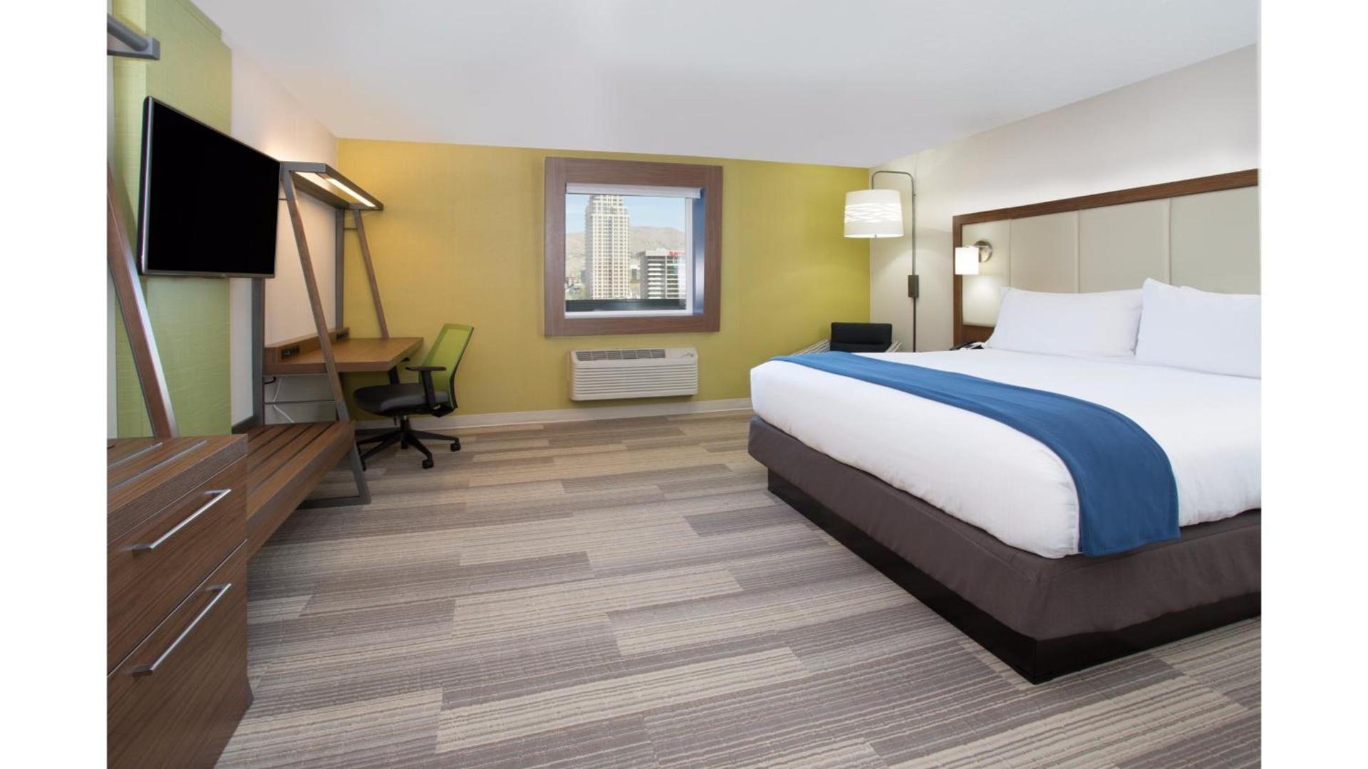 Holiday Inn Express & Suites - Olathe South by IHG photo 21