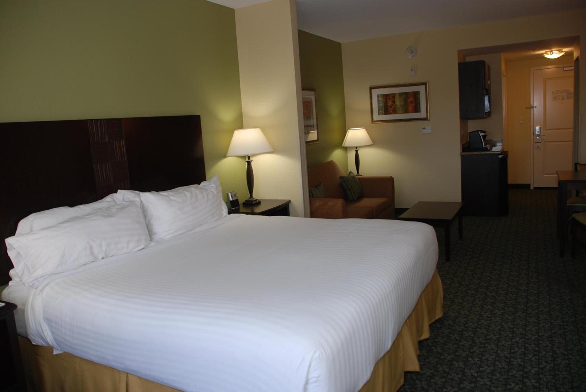 Holiday Inn Express & Suites Covington by IHG photo 20