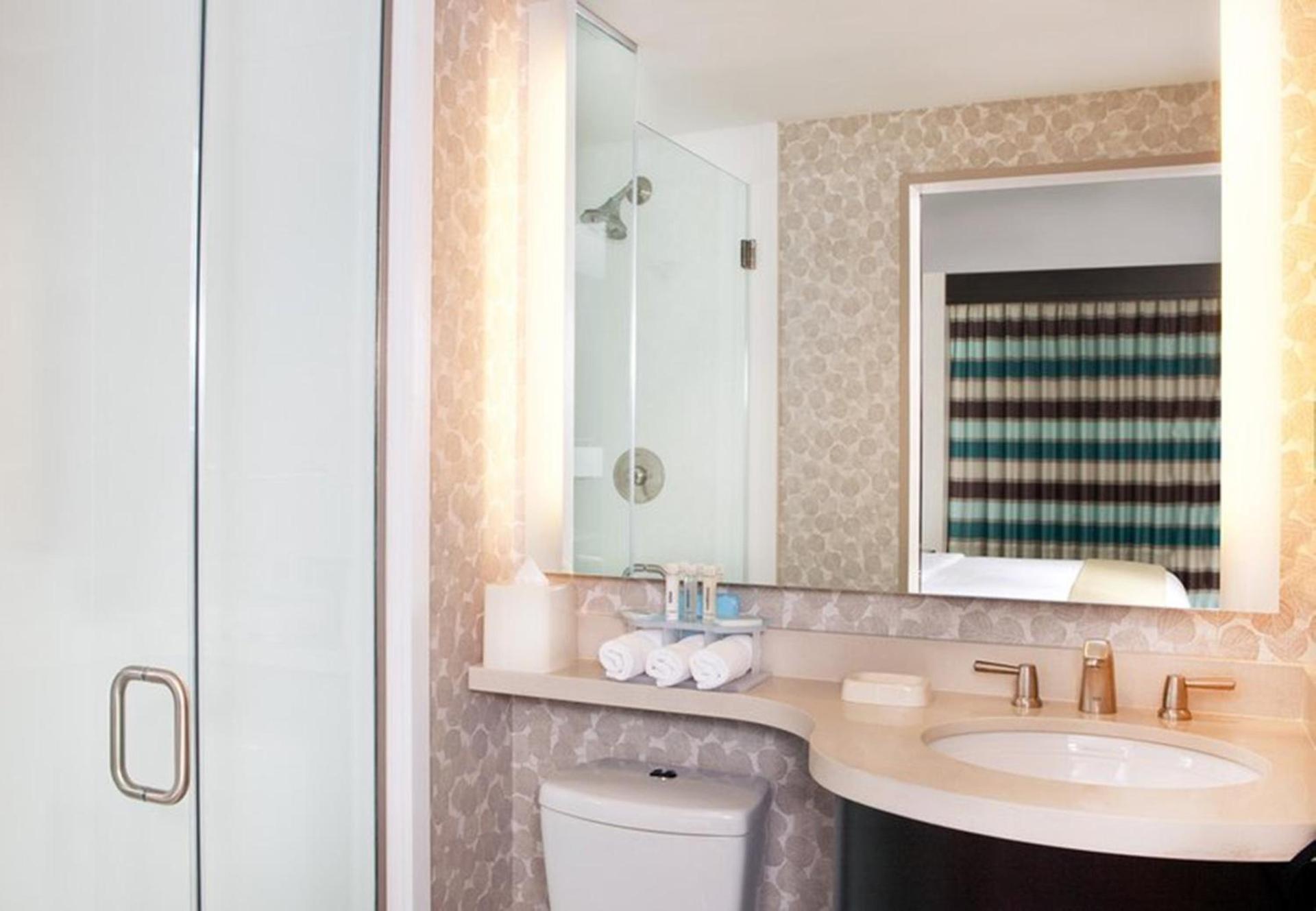 Holiday Inn Express - Times Square South by IHG photo 11