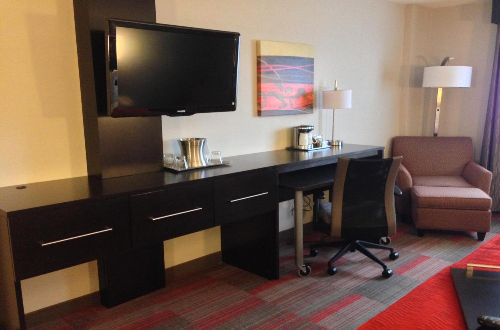 Holiday Inn Milwaukee Riverfront by IHG photo 31