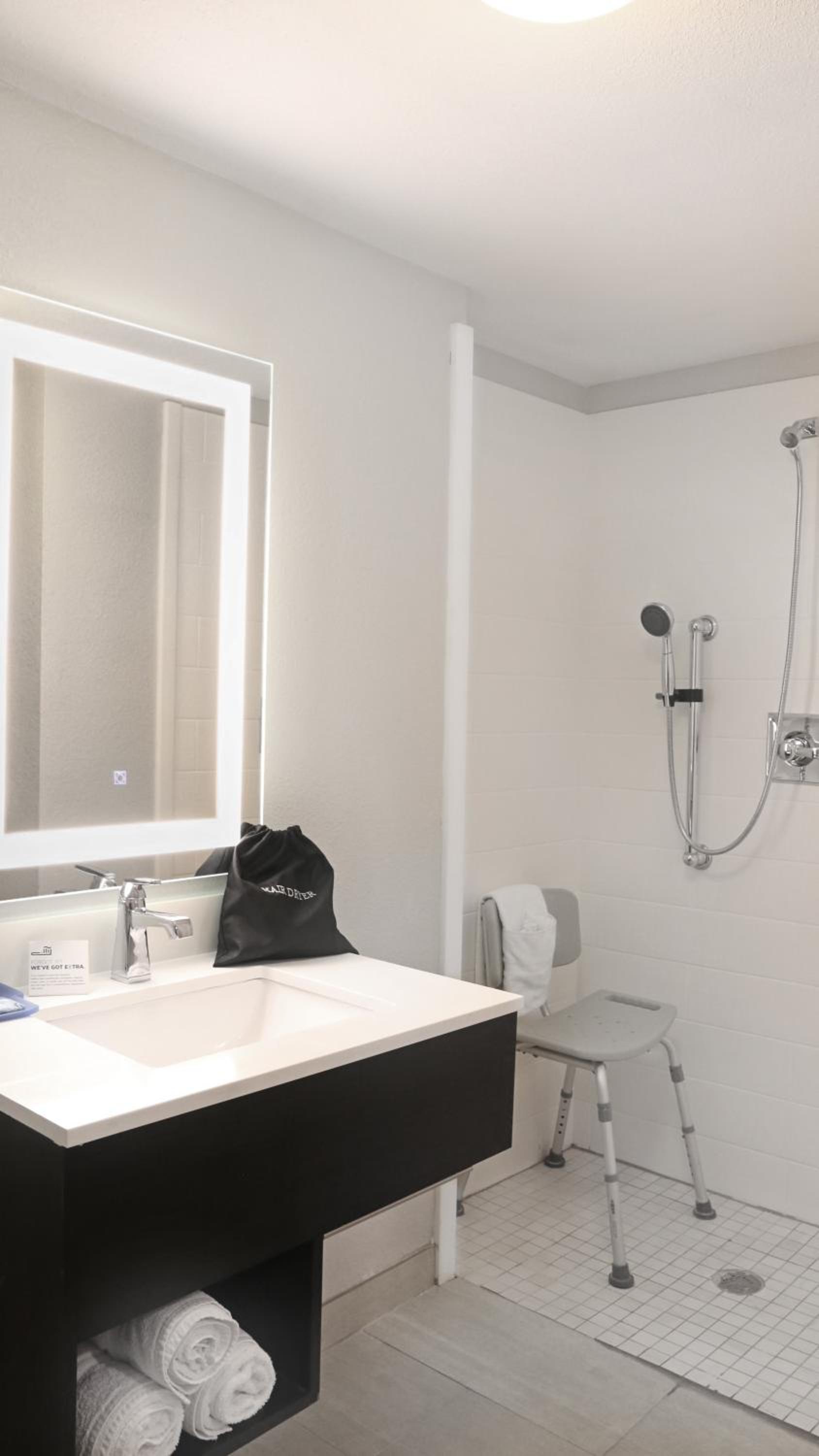 Holiday Inn Express New Orleans East by IHG photo 35