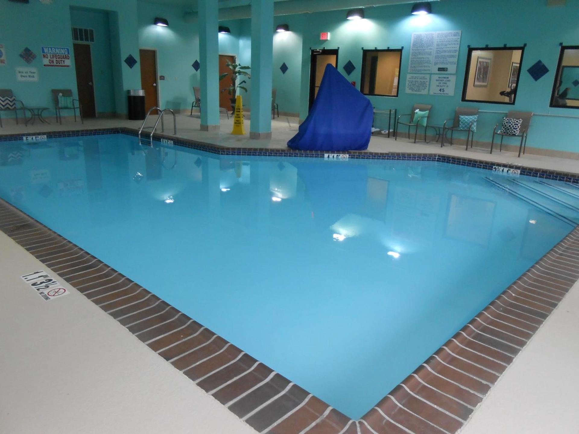 Holiday Inn Express & Suites Carbondale - University Area photo 21