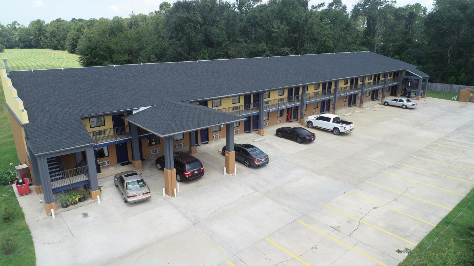 Days Inn by Wyndham Camilla photo 1