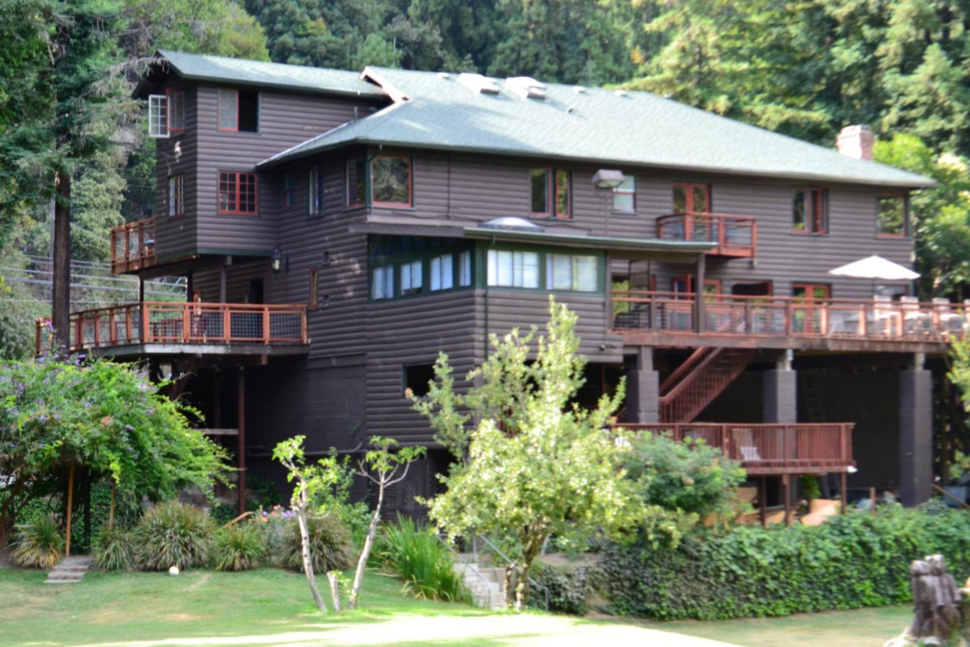 Guerneville Lodge photo 3
