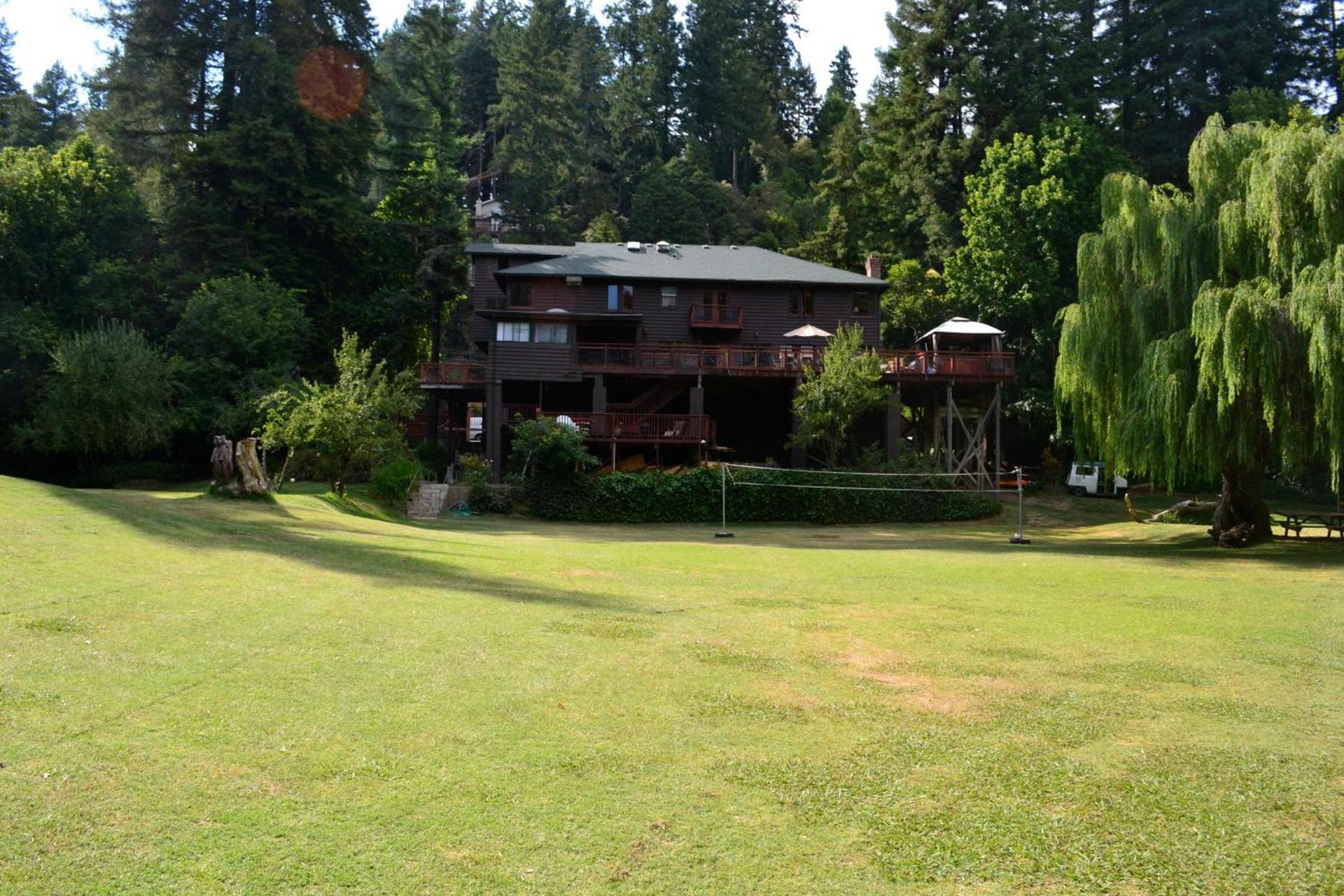 Guerneville Lodge photo 7