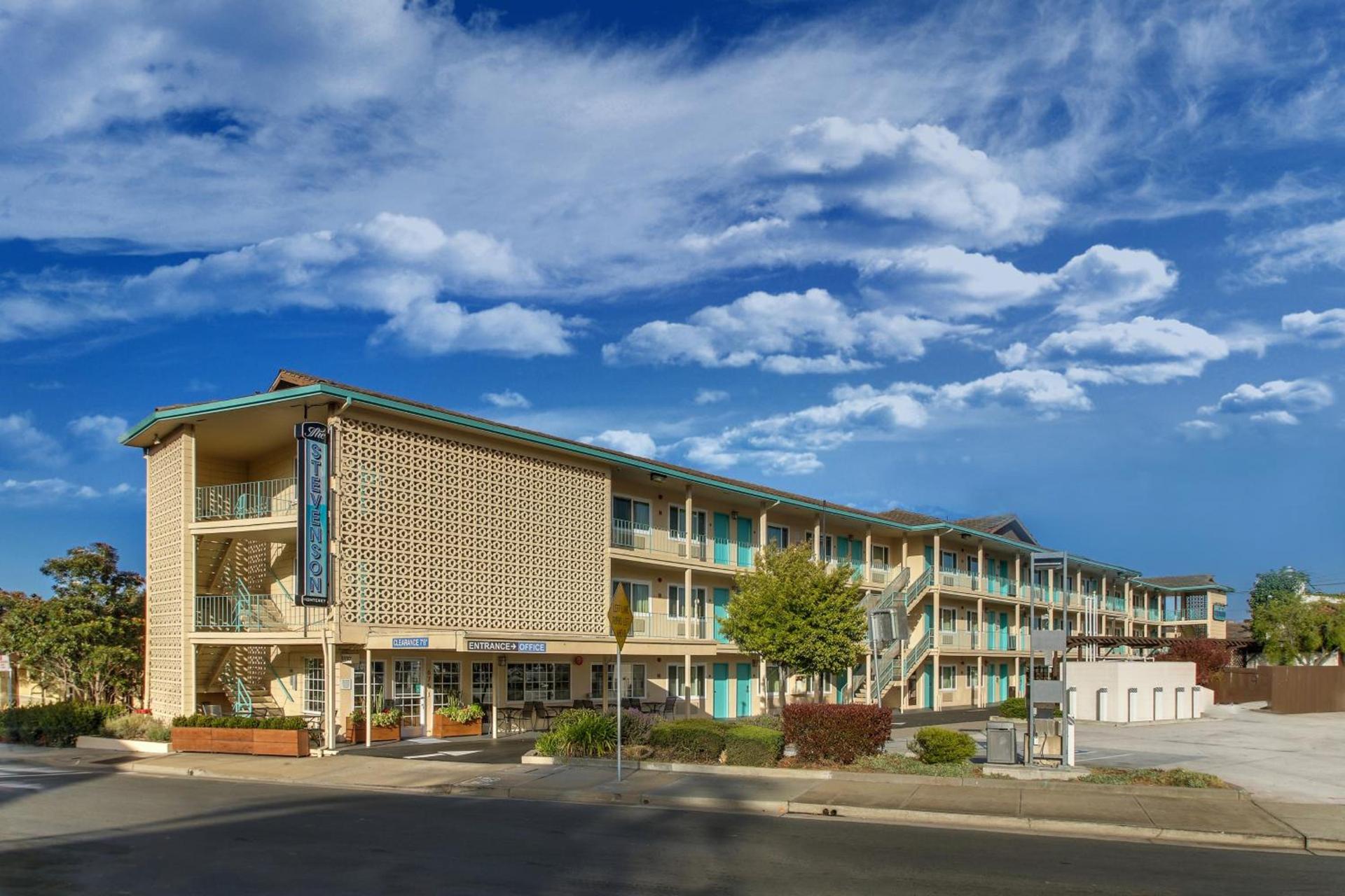The Stevenson Monterey — hotel in Monterey