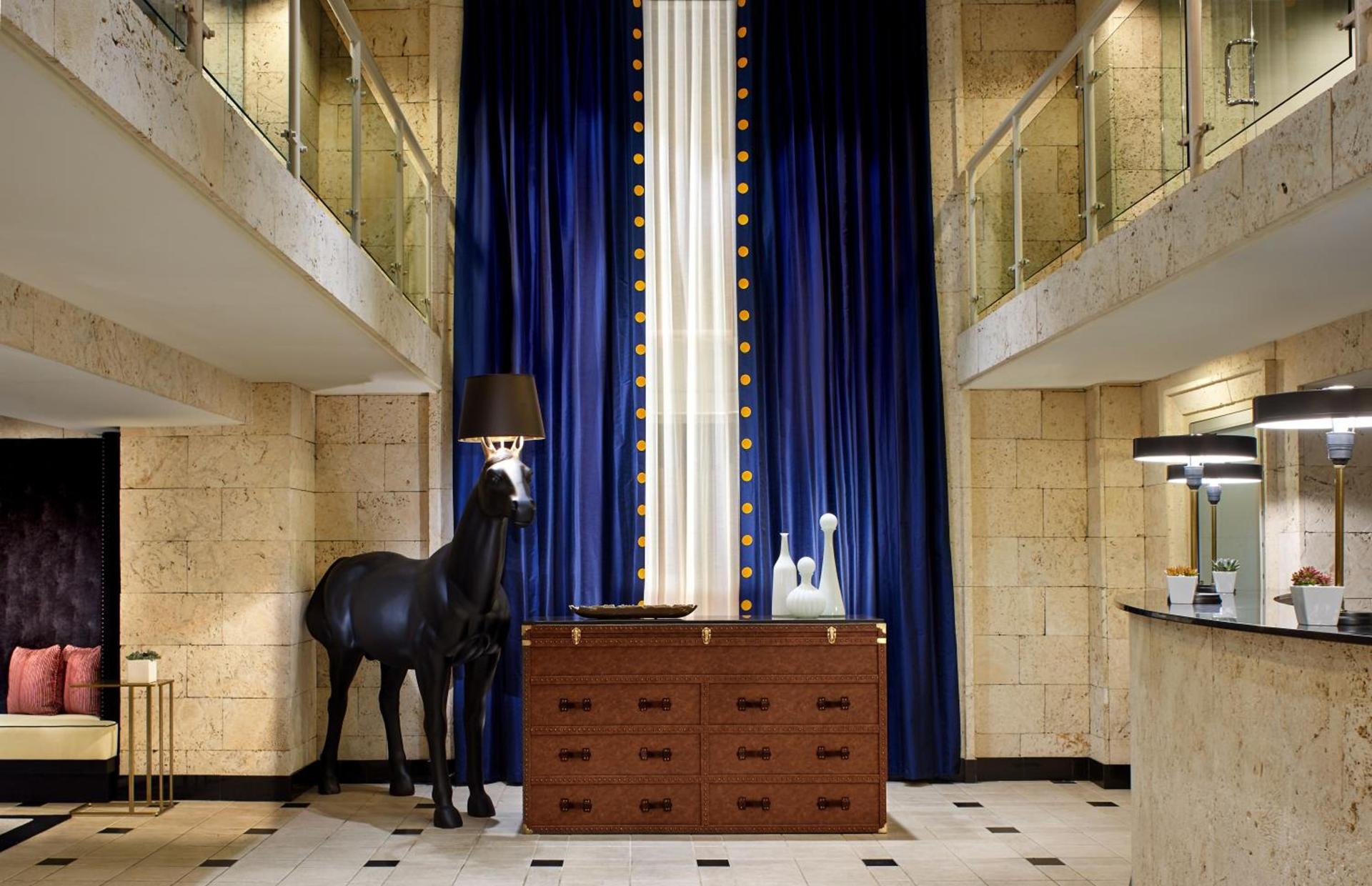 Kimpton George Hotel by IHG photo 2