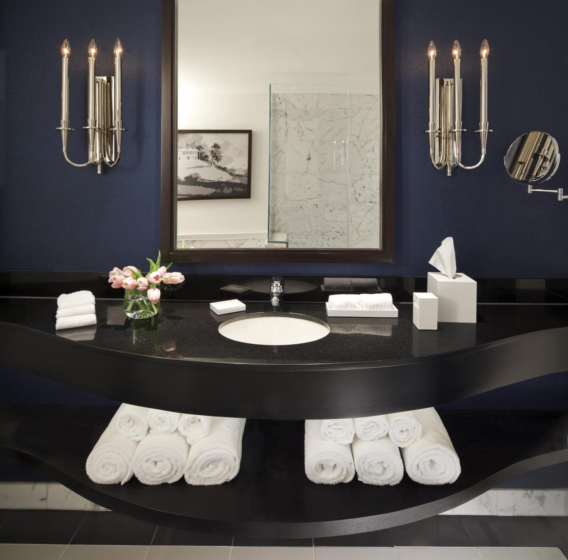 Kimpton George Hotel by IHG photo 27