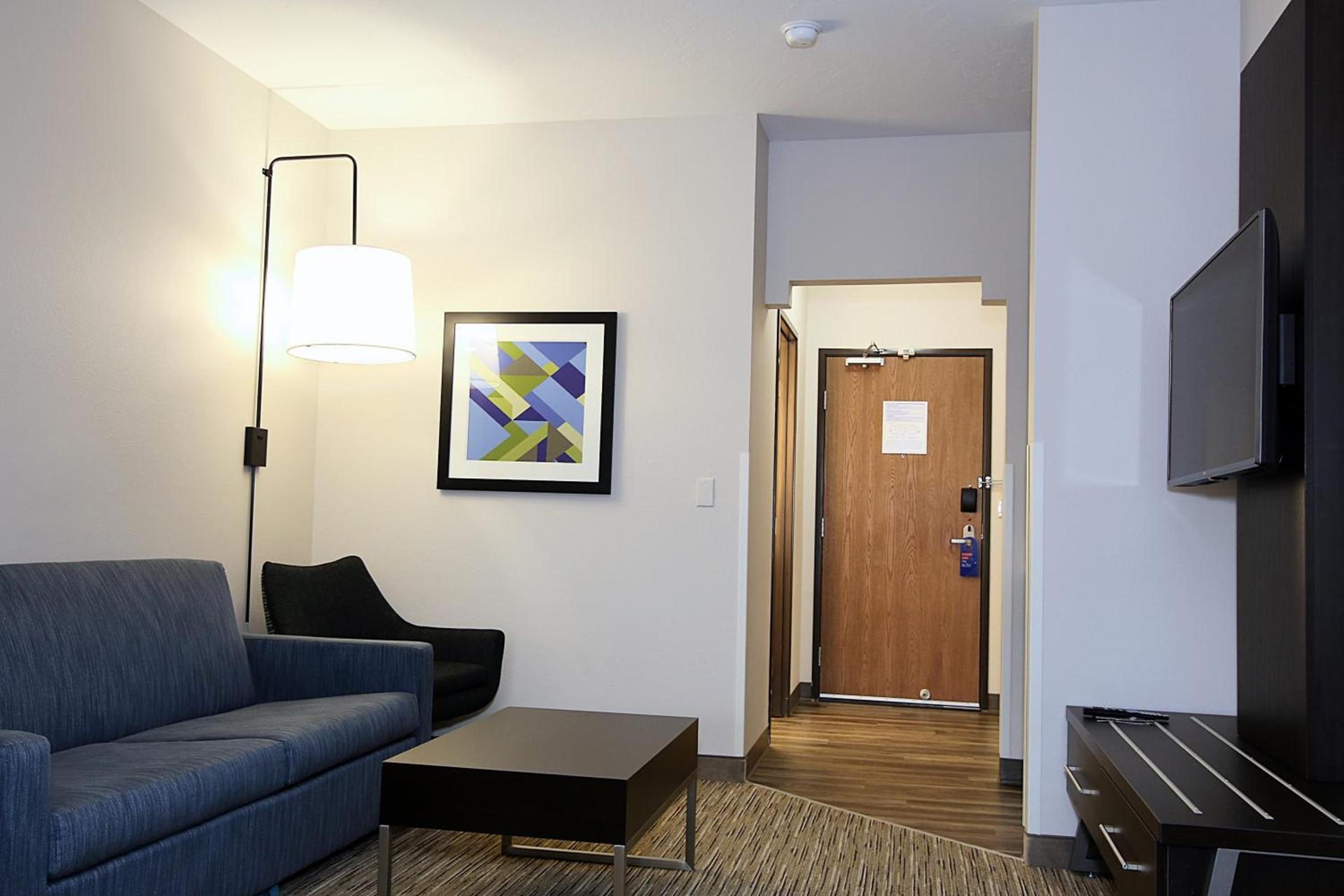 Holiday Inn Express Hotel & Suites Ashland by IHG photo 29