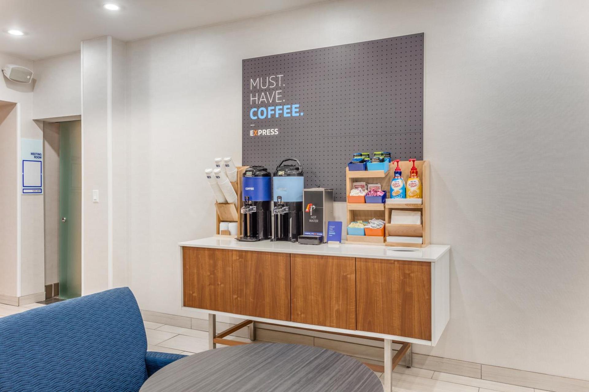 Holiday Inn Express Ramsey-Mahwah by IHG photo 12