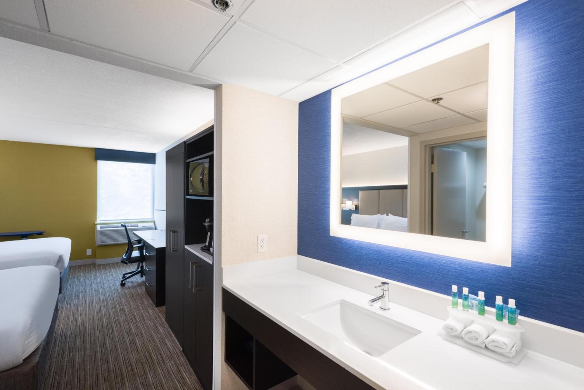 Holiday Inn Express Ramsey-Mahwah by IHG photo 3