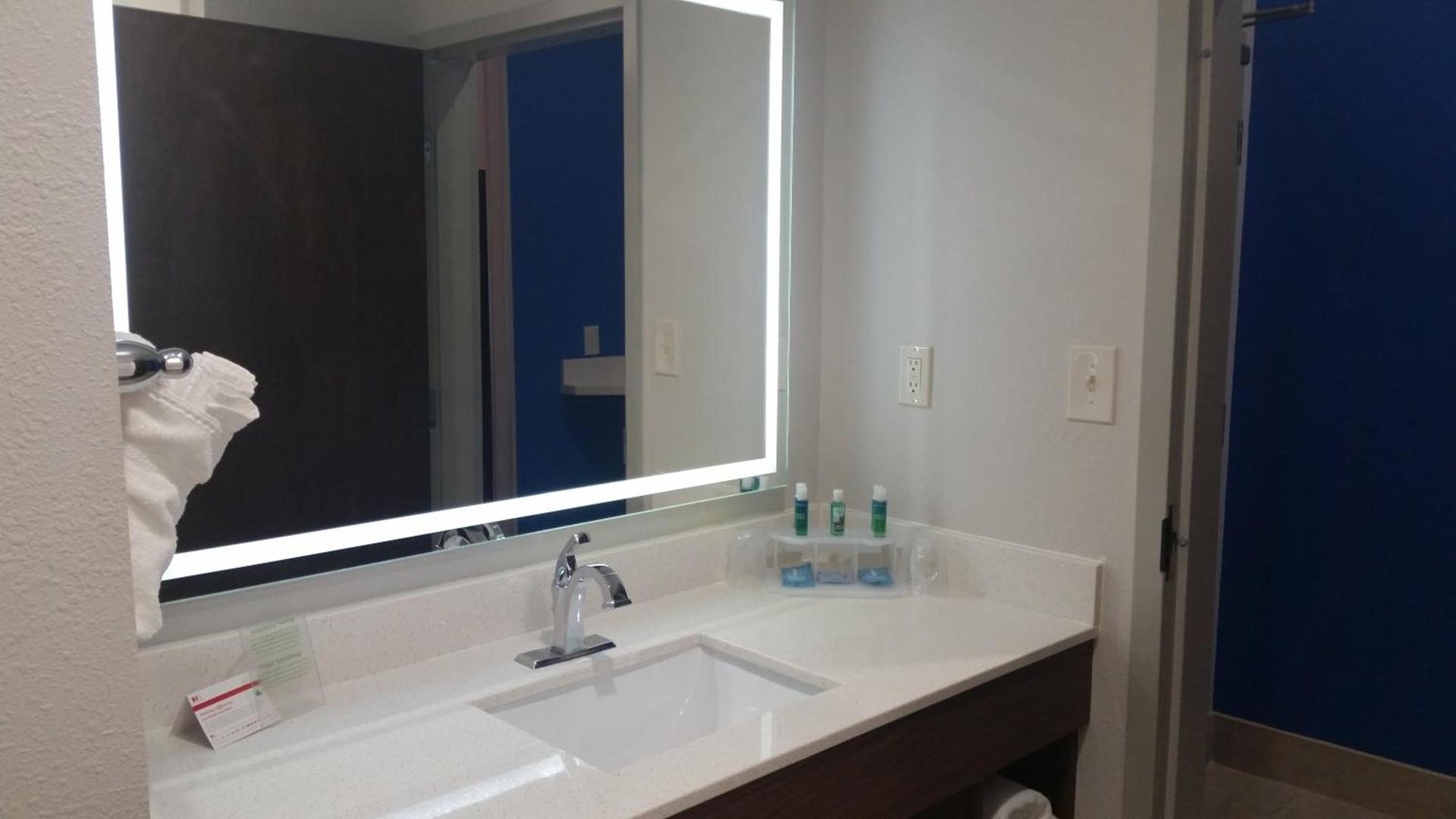 Holiday Inn Express Slidell by IHG photo 2