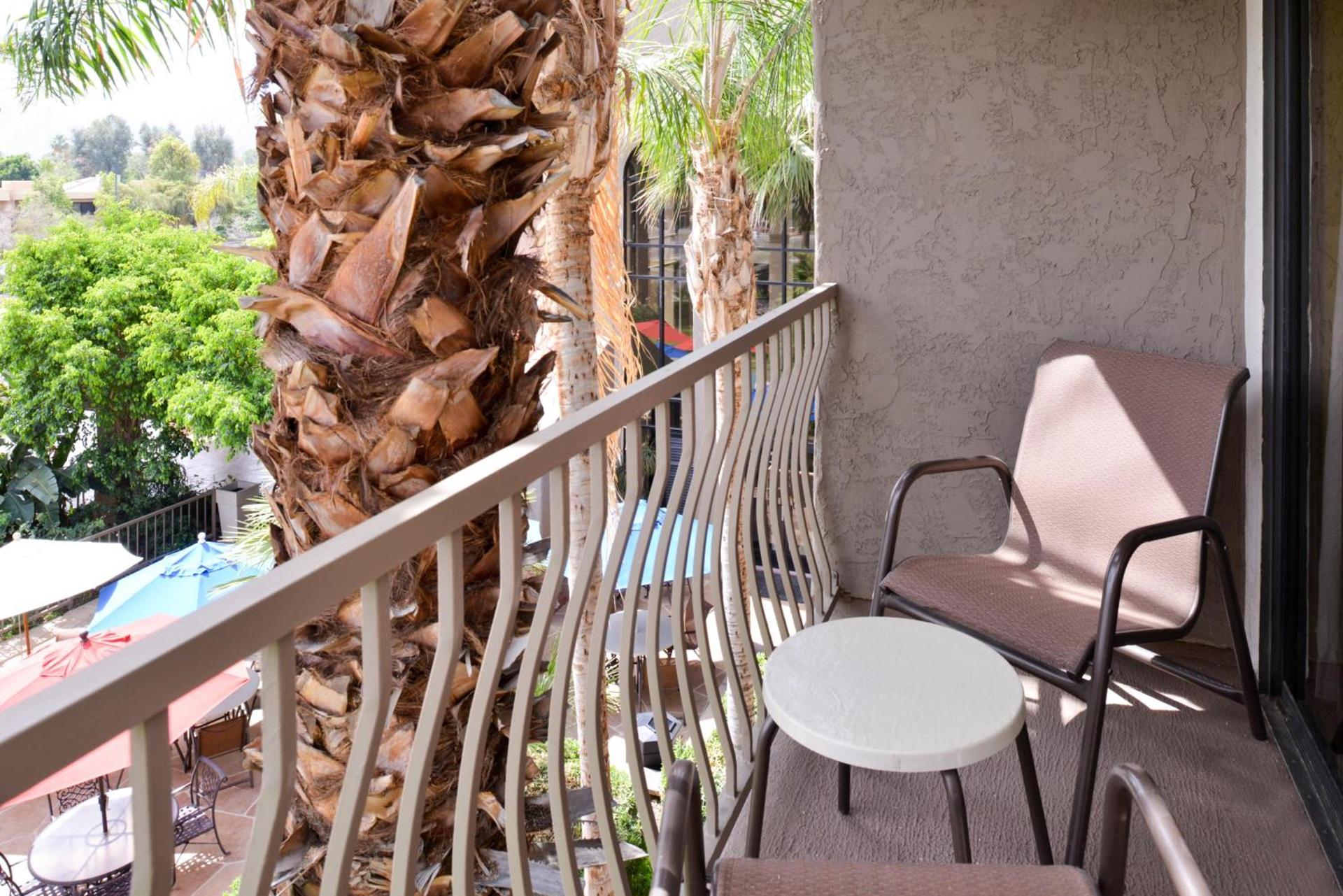 Holiday Inn Express Palm Desert by IHG photo 29