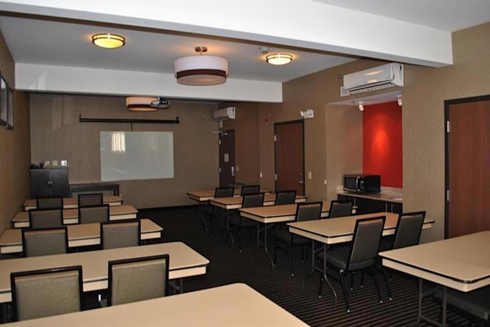 Holiday Inn Express Pittsburgh - Munhall by IHG photo 13