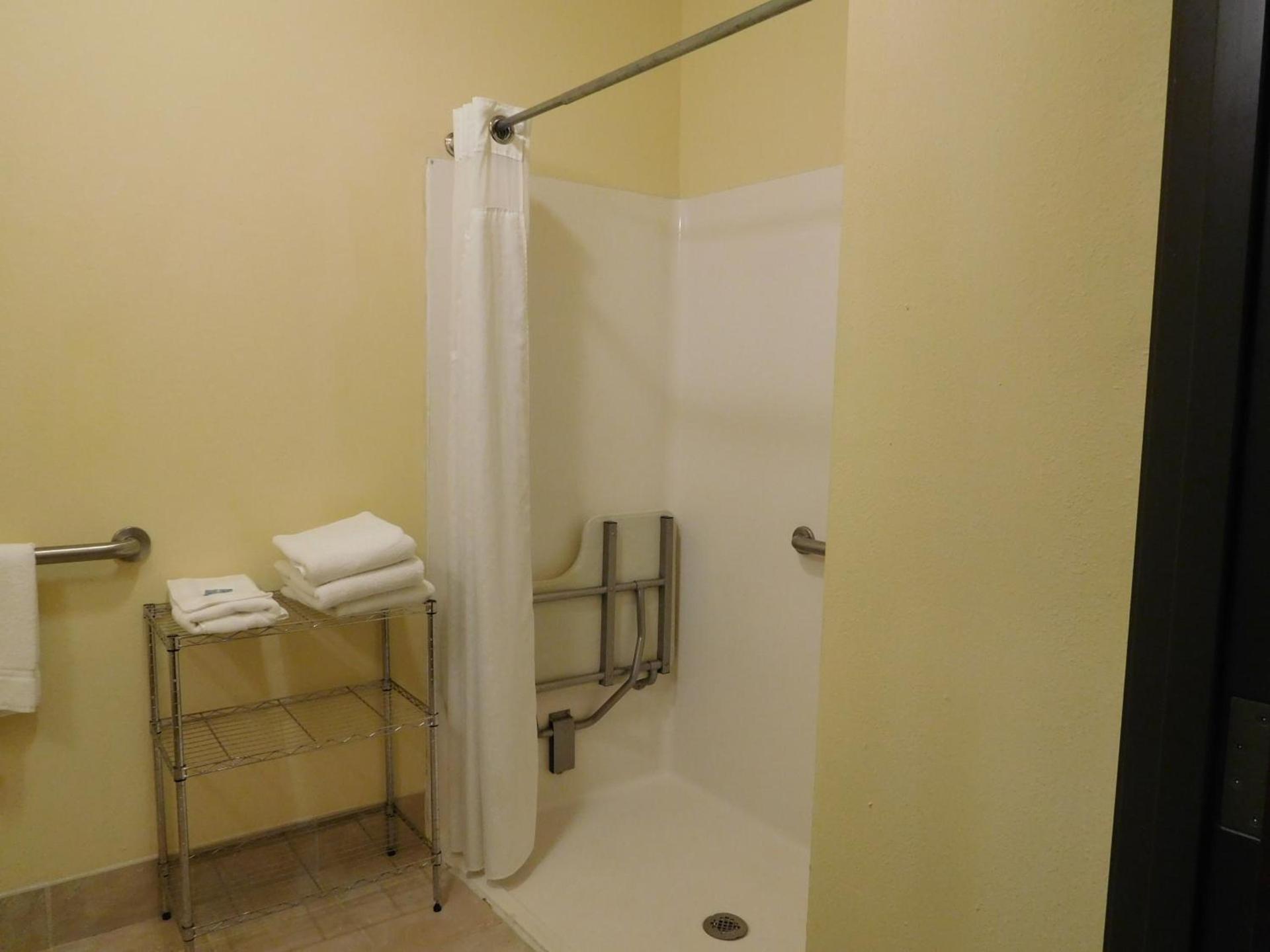 Holiday Inn Express Ponca City by IHG photo 45