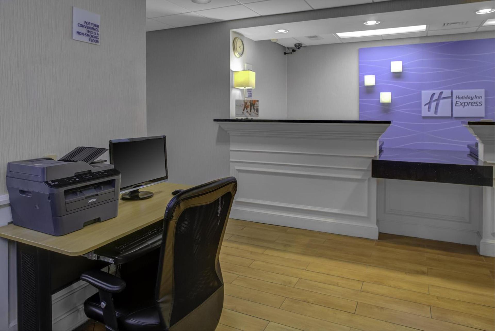 Holiday Inn Express - Chester by IHG photo 7