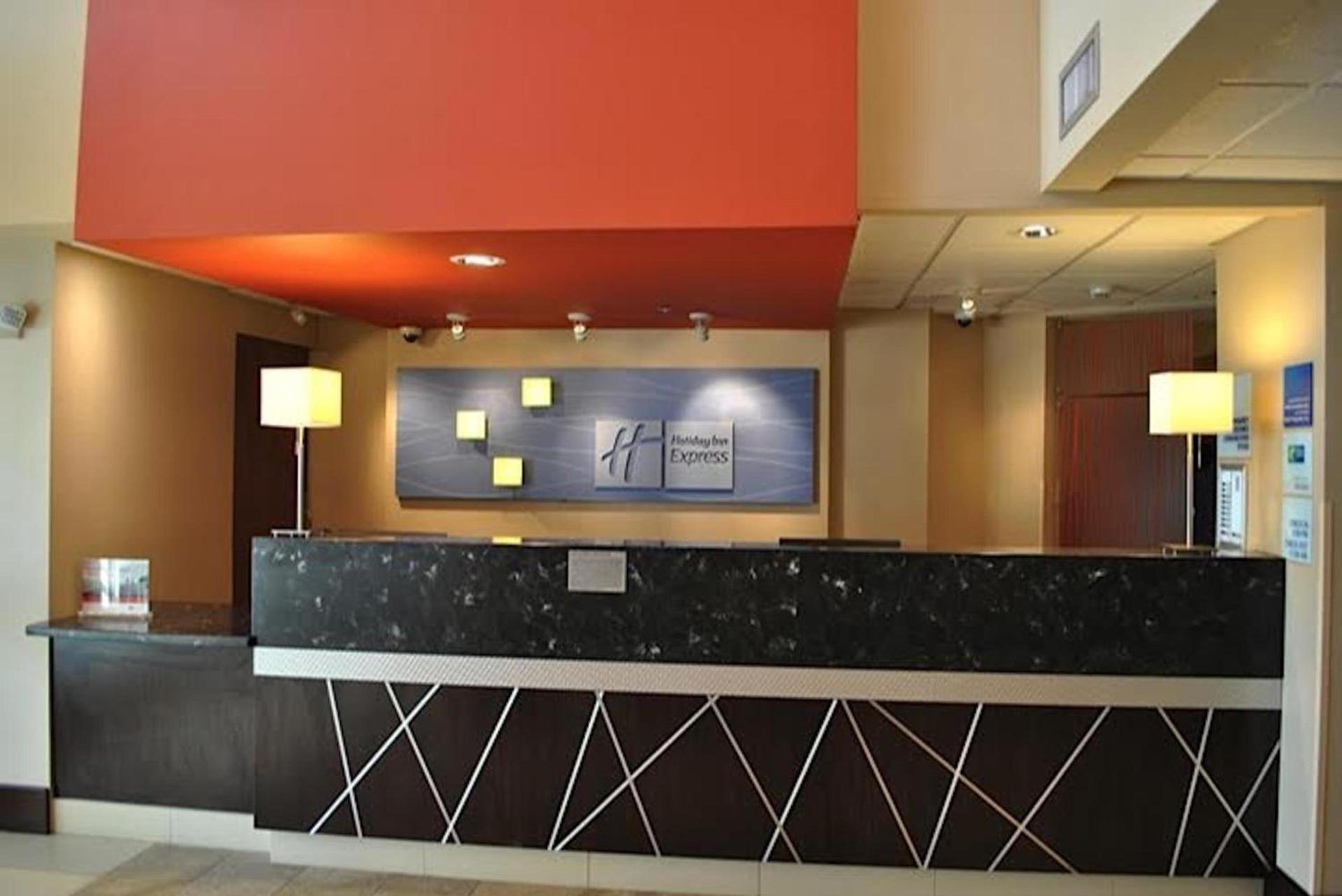 Holiday Inn Express Pittsburgh - Munhall by IHG photo 9