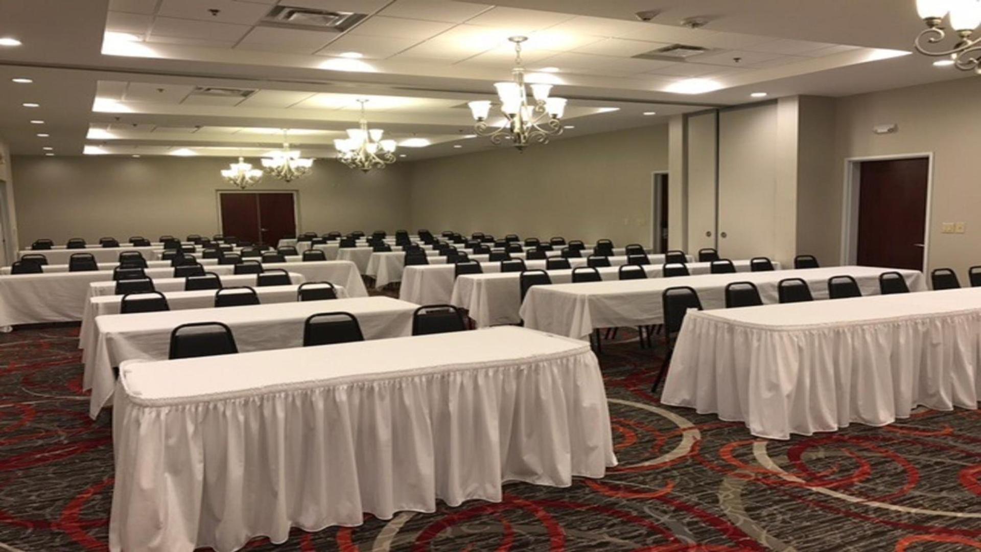 Holiday Inn & Suites Lafayette North by IHG photo 47
