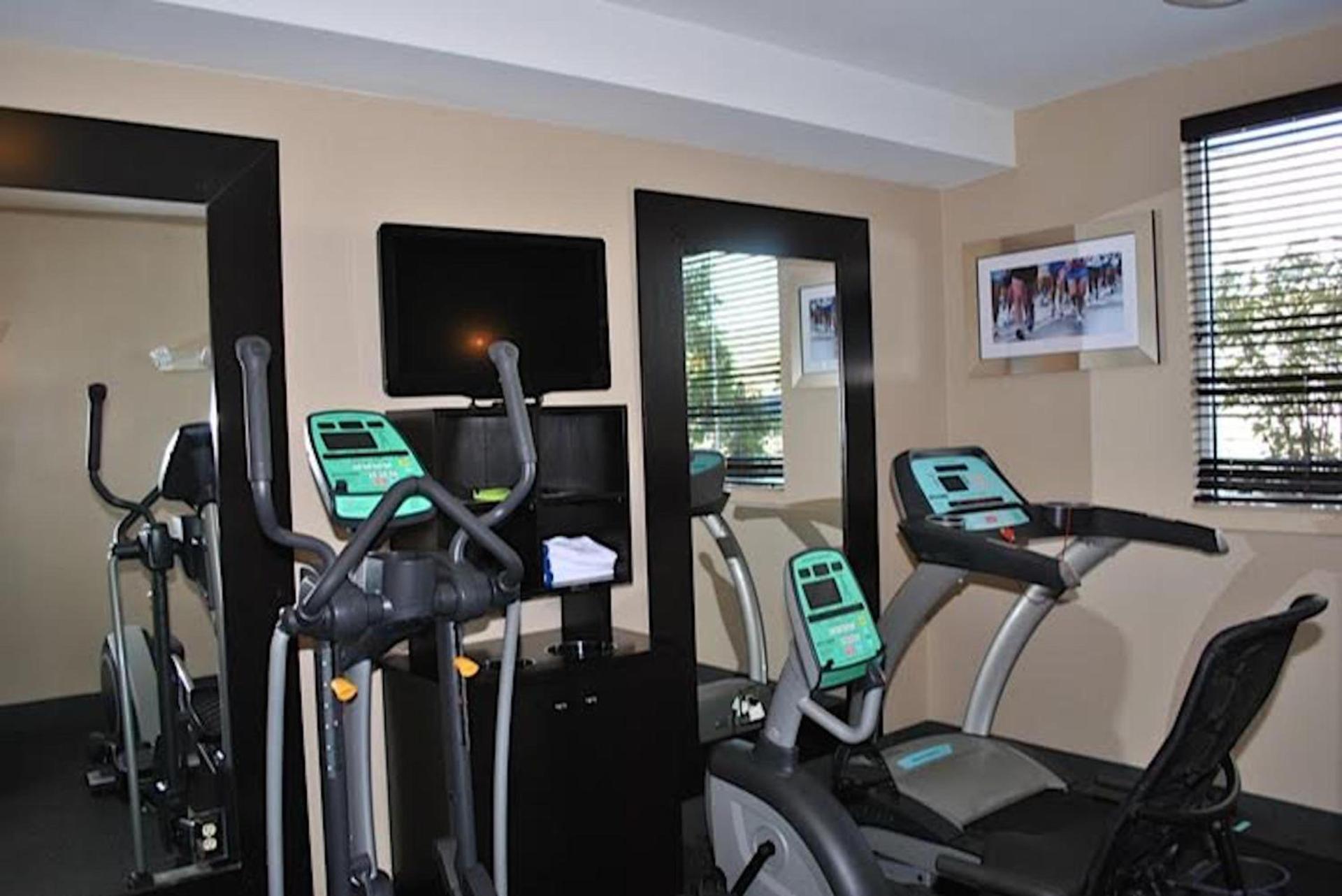 Holiday Inn Express Pittsburgh - Munhall by IHG photo 12