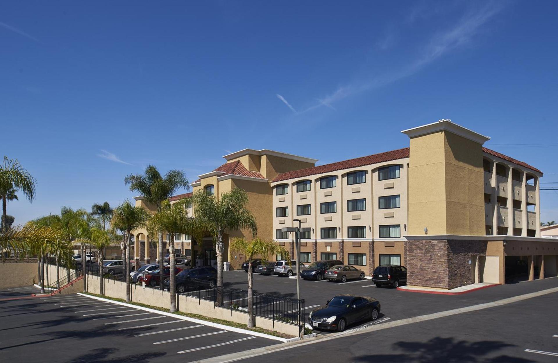 Holiday Inn Express San Diego South - National City by IHG — hotel in National City