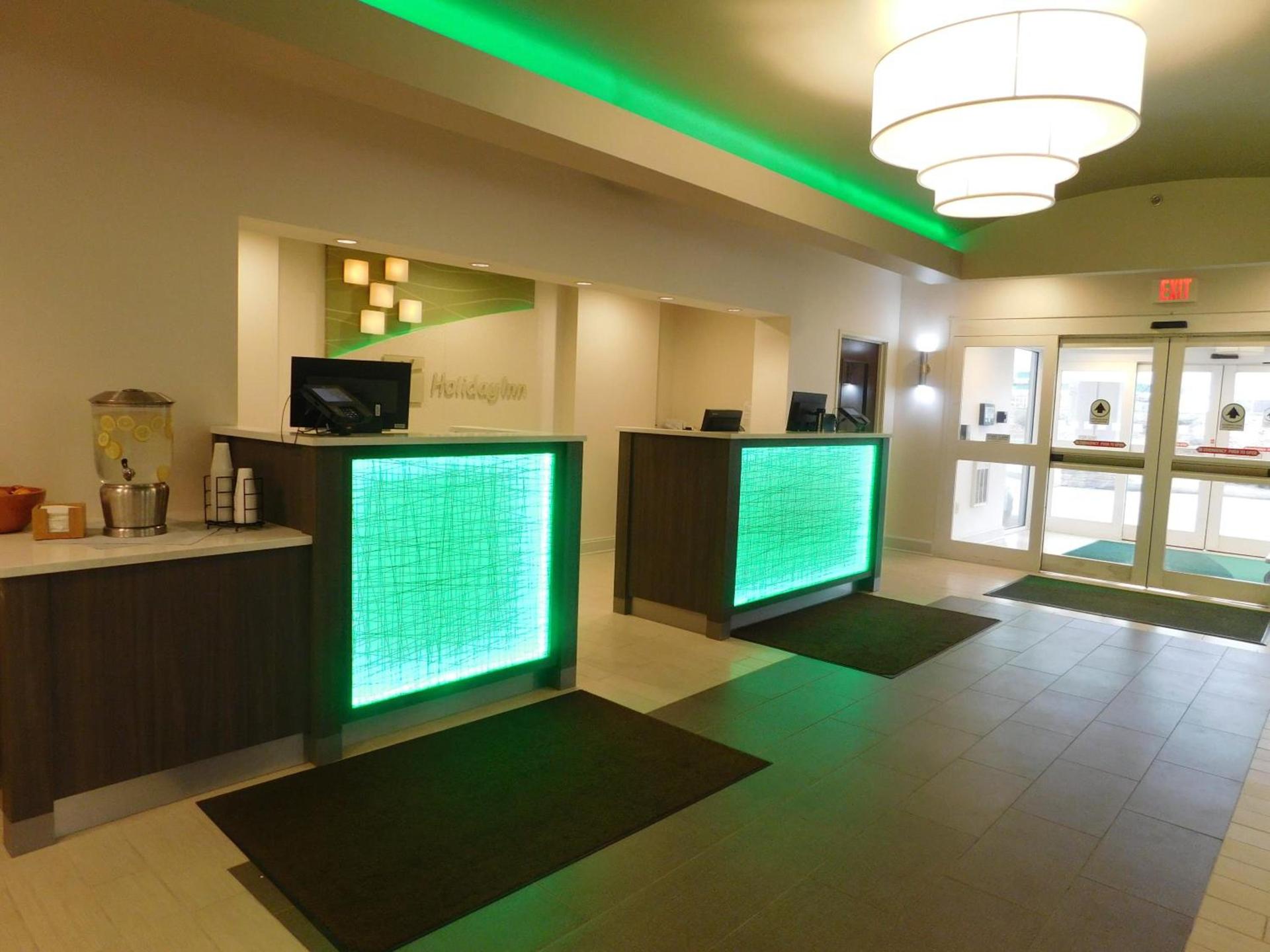 Holiday Inn Hotel & Suites Rochester - Marketplace by IHG photo 8