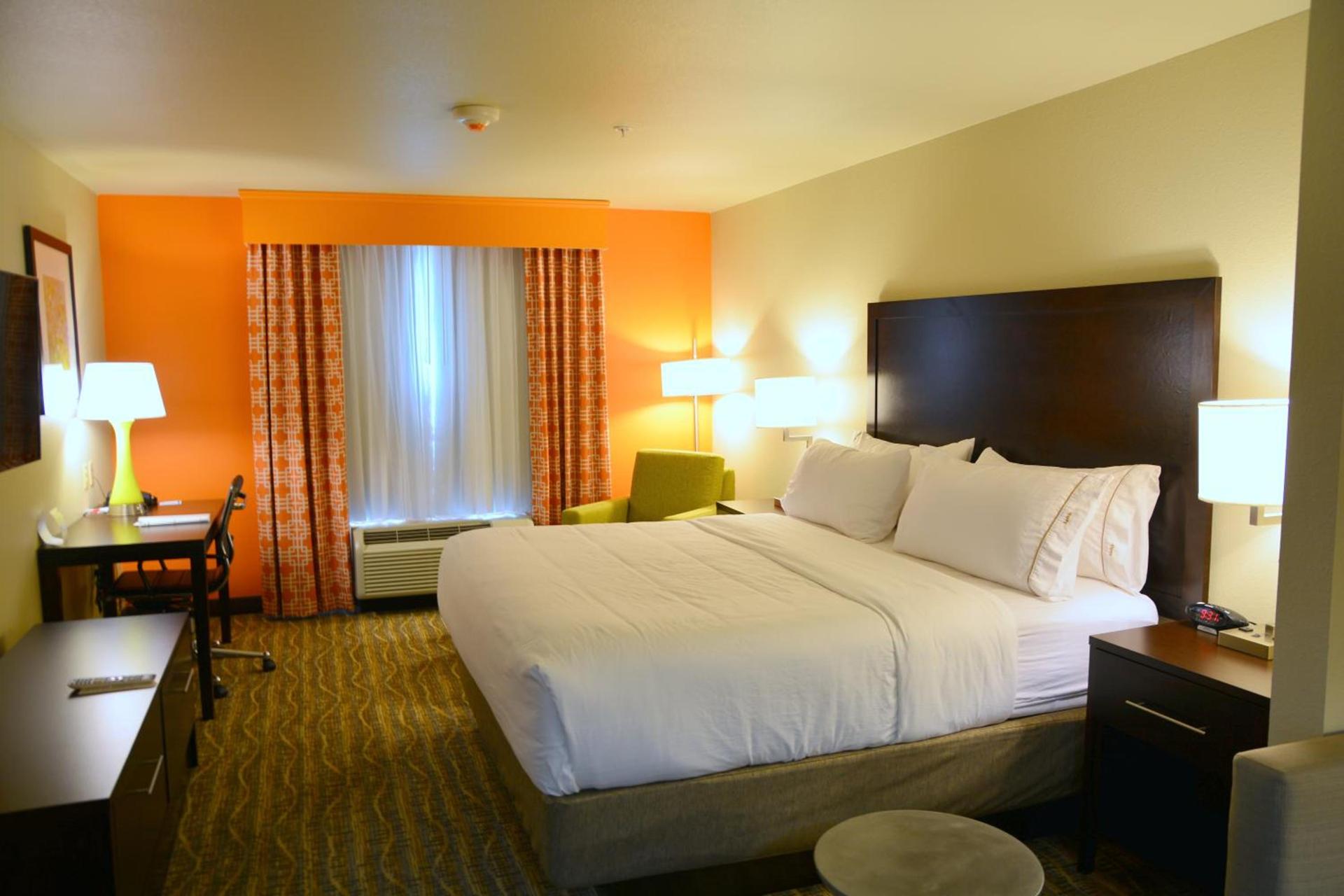 Holiday Inn Express Tomball by IHG photo 36