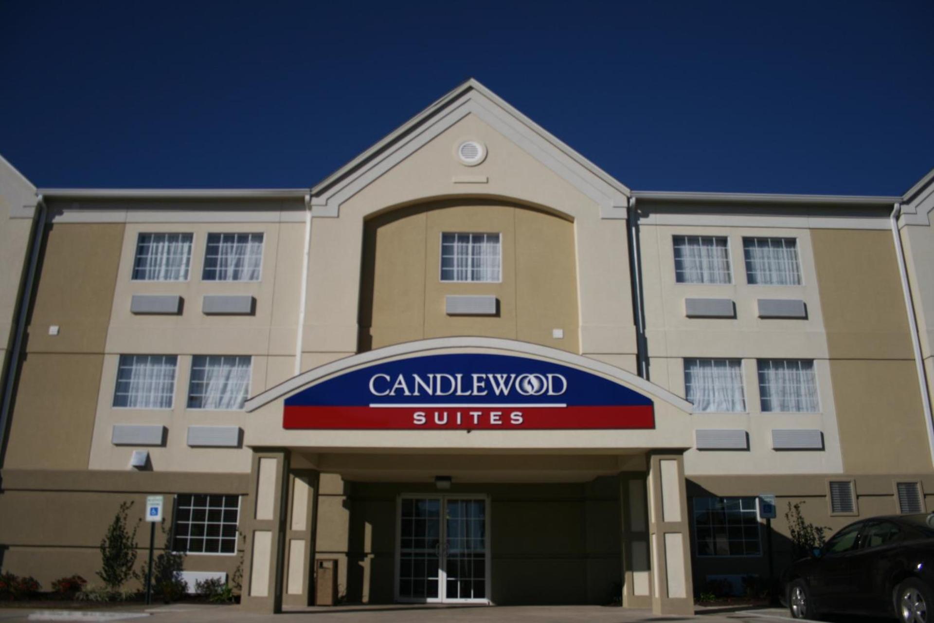 Candlewood Suites Lake Charles-Sulphur by IHG photo 24