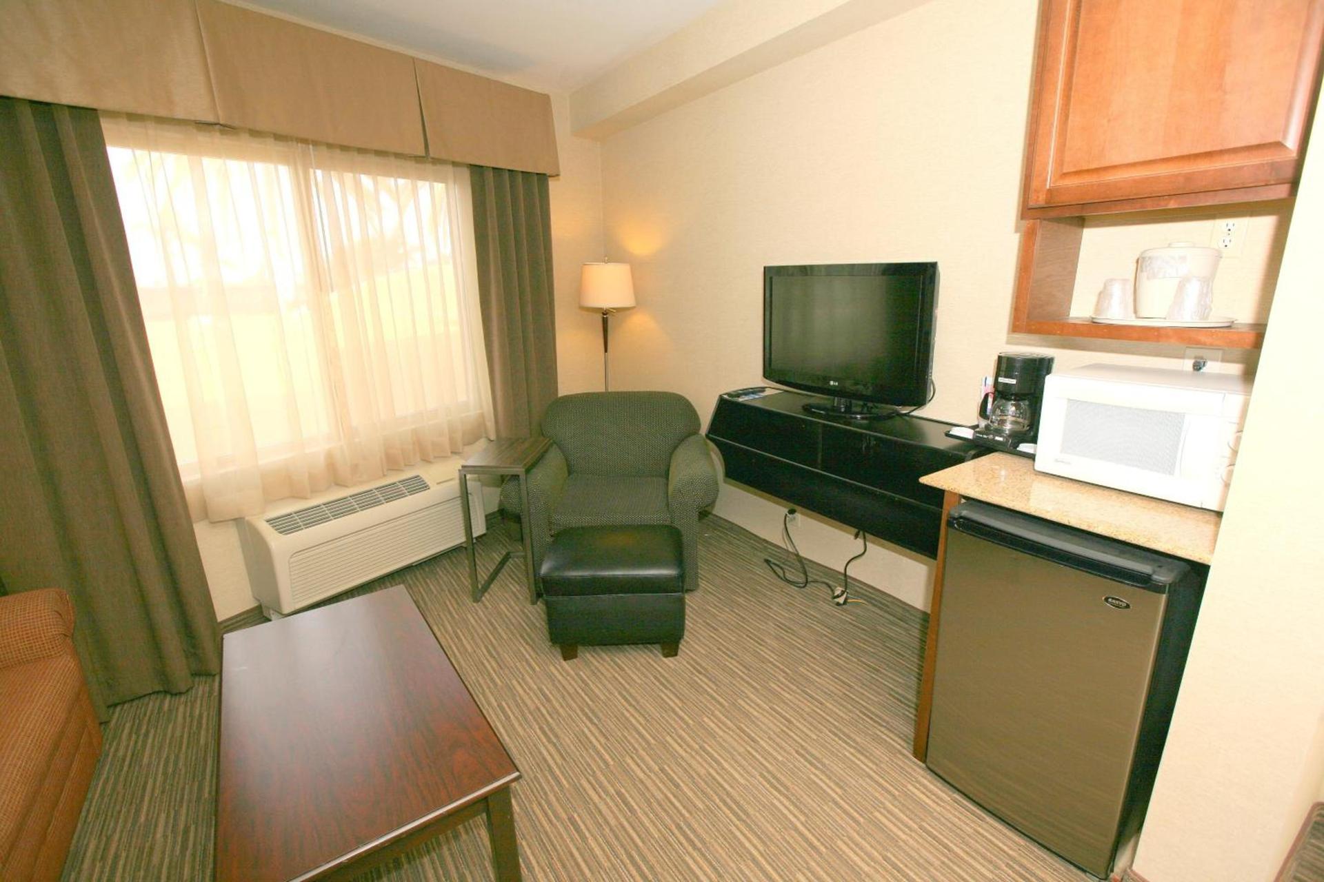 Holiday Inn Express San Diego South - Chula Vista by IHG photo 39