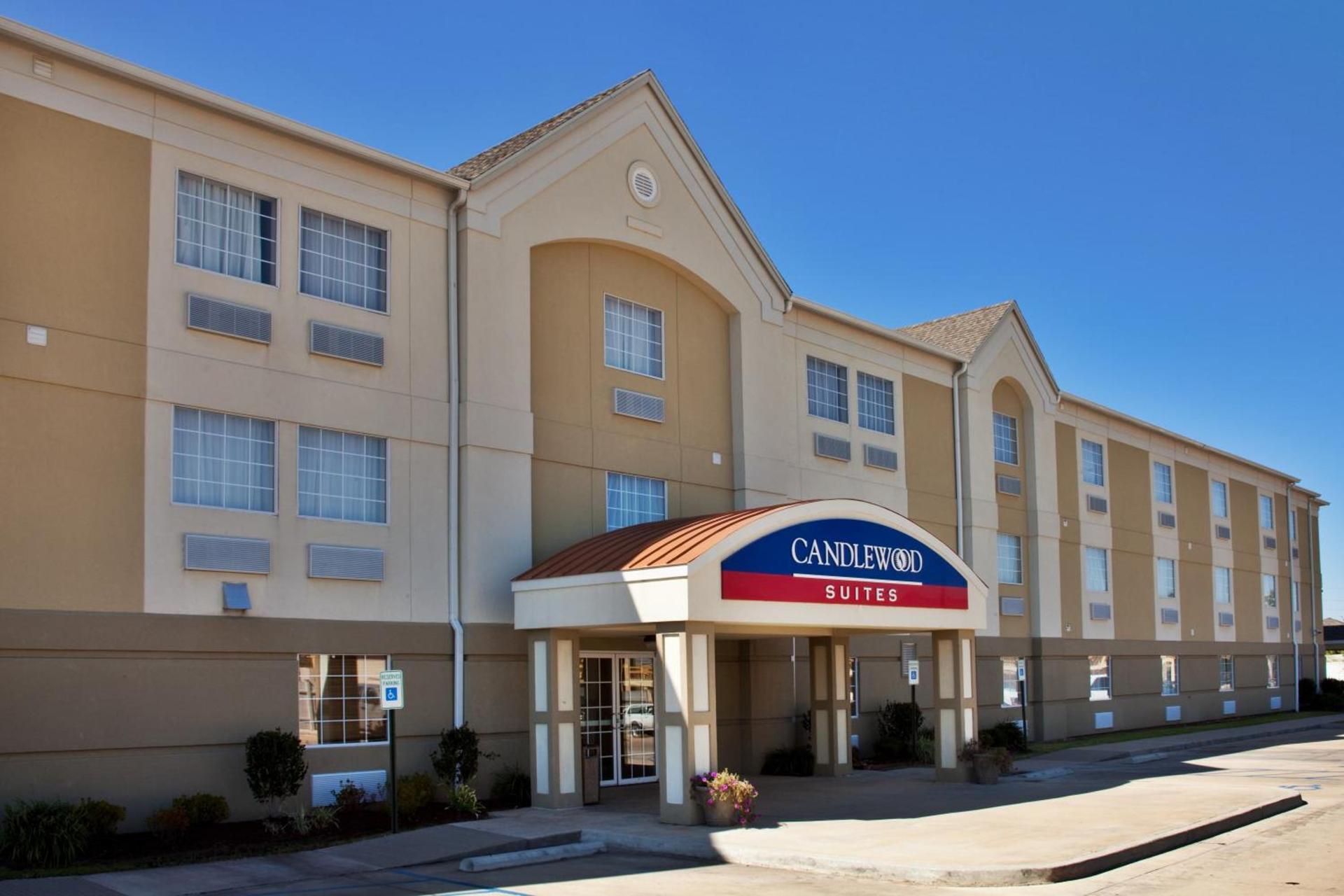 Candlewood Suites Lake Charles-Sulphur by IHG photo 11