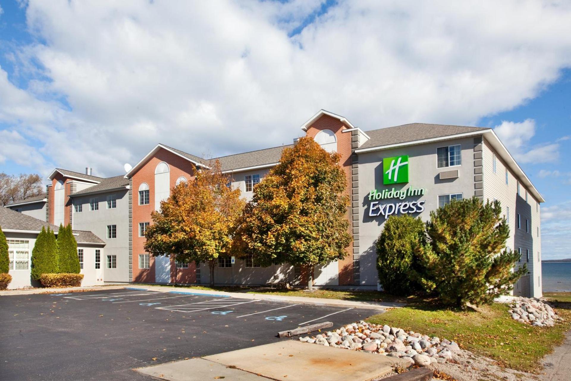 Holiday Inn Express St. Ignace-Lake Front by IHG photo 21