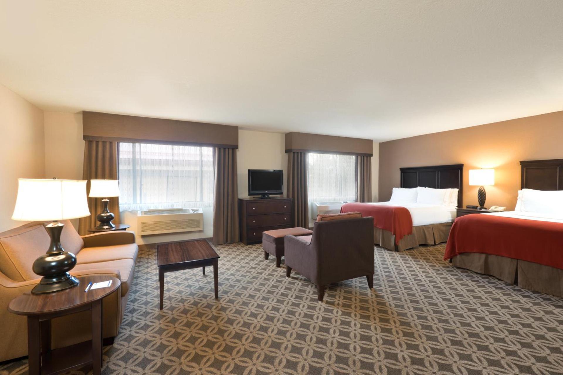 Holiday Inn Express Show Low by IHG photo 40