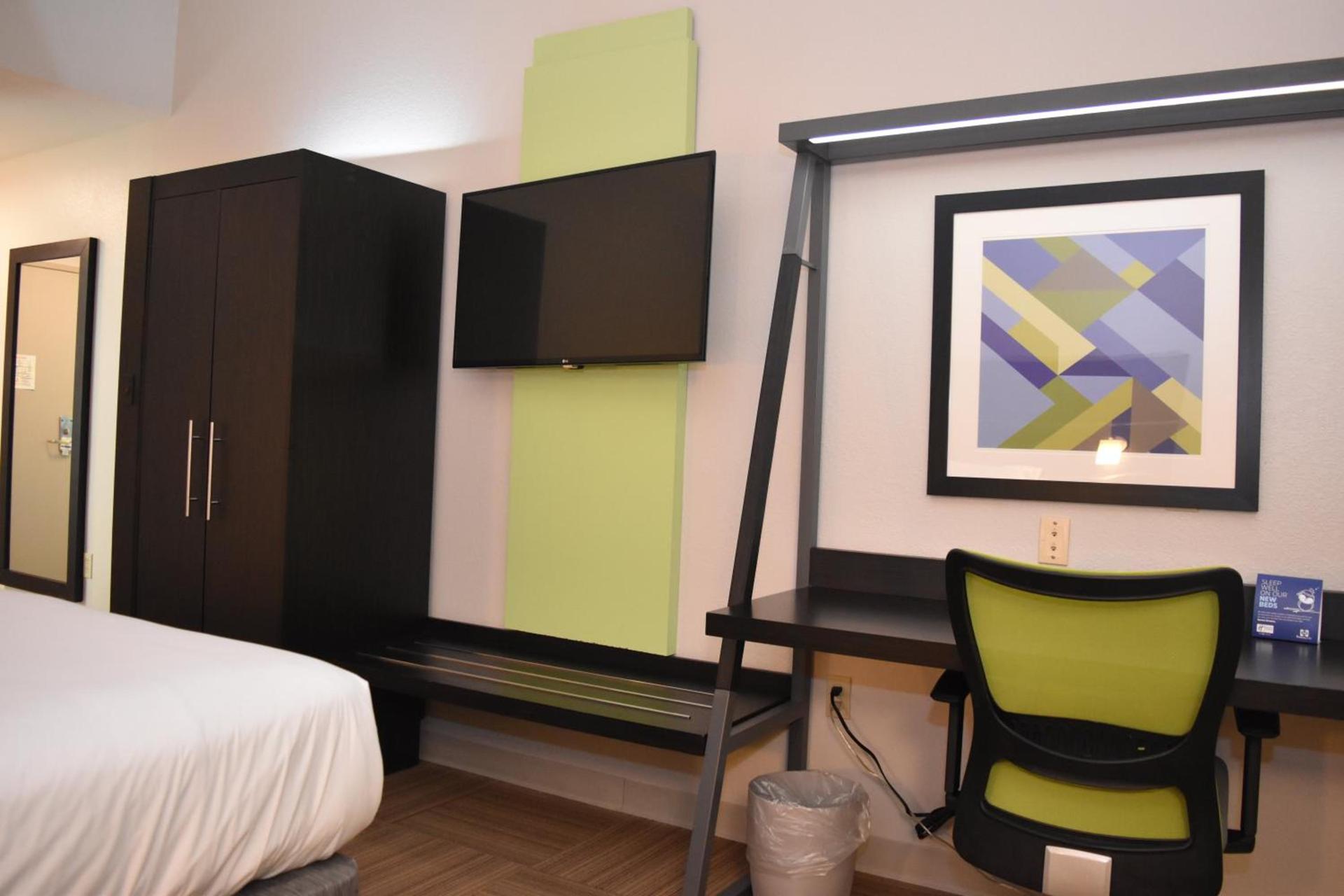 Holiday Inn Express Venice by IHG photo 13