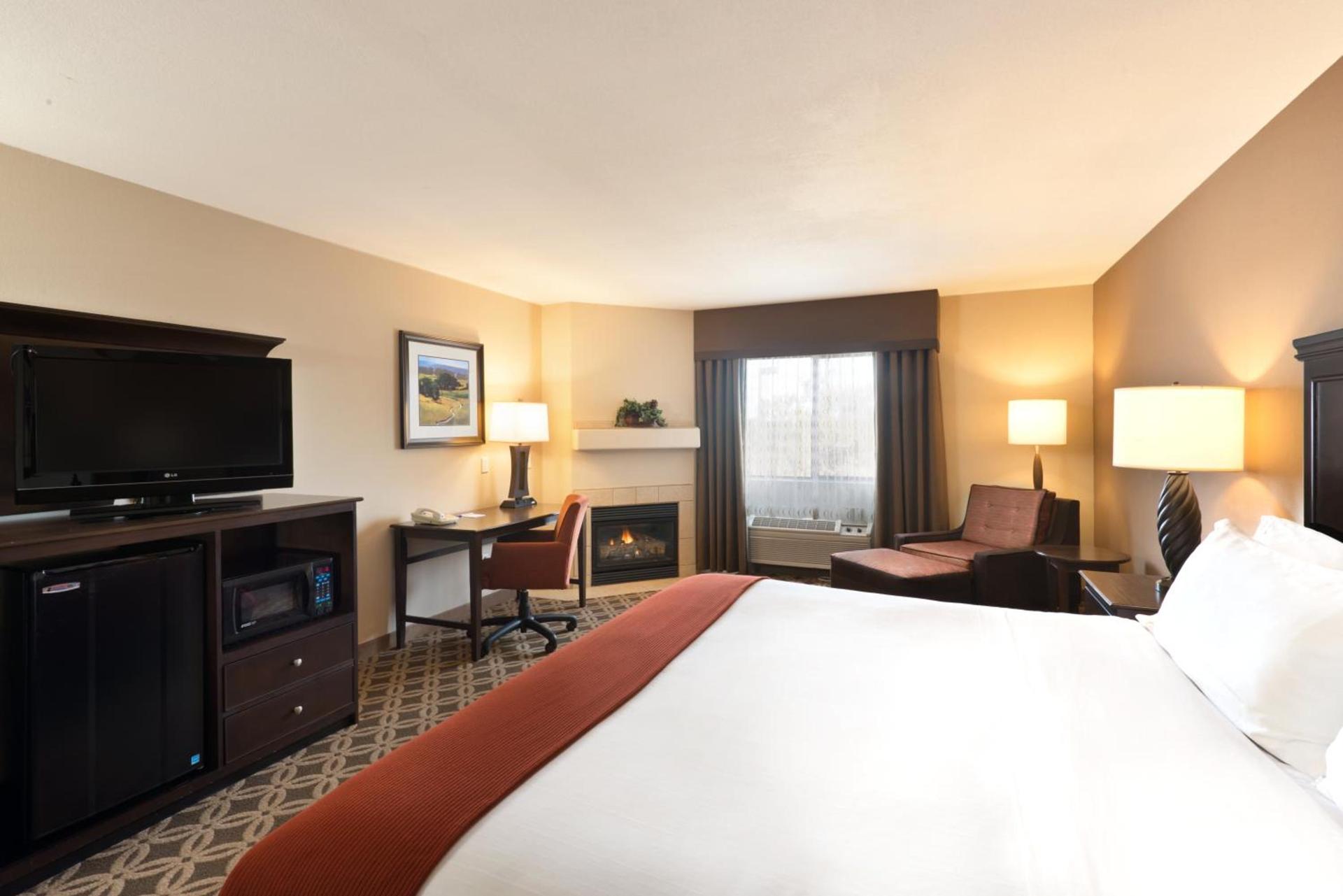 Holiday Inn Express Show Low by IHG photo 38