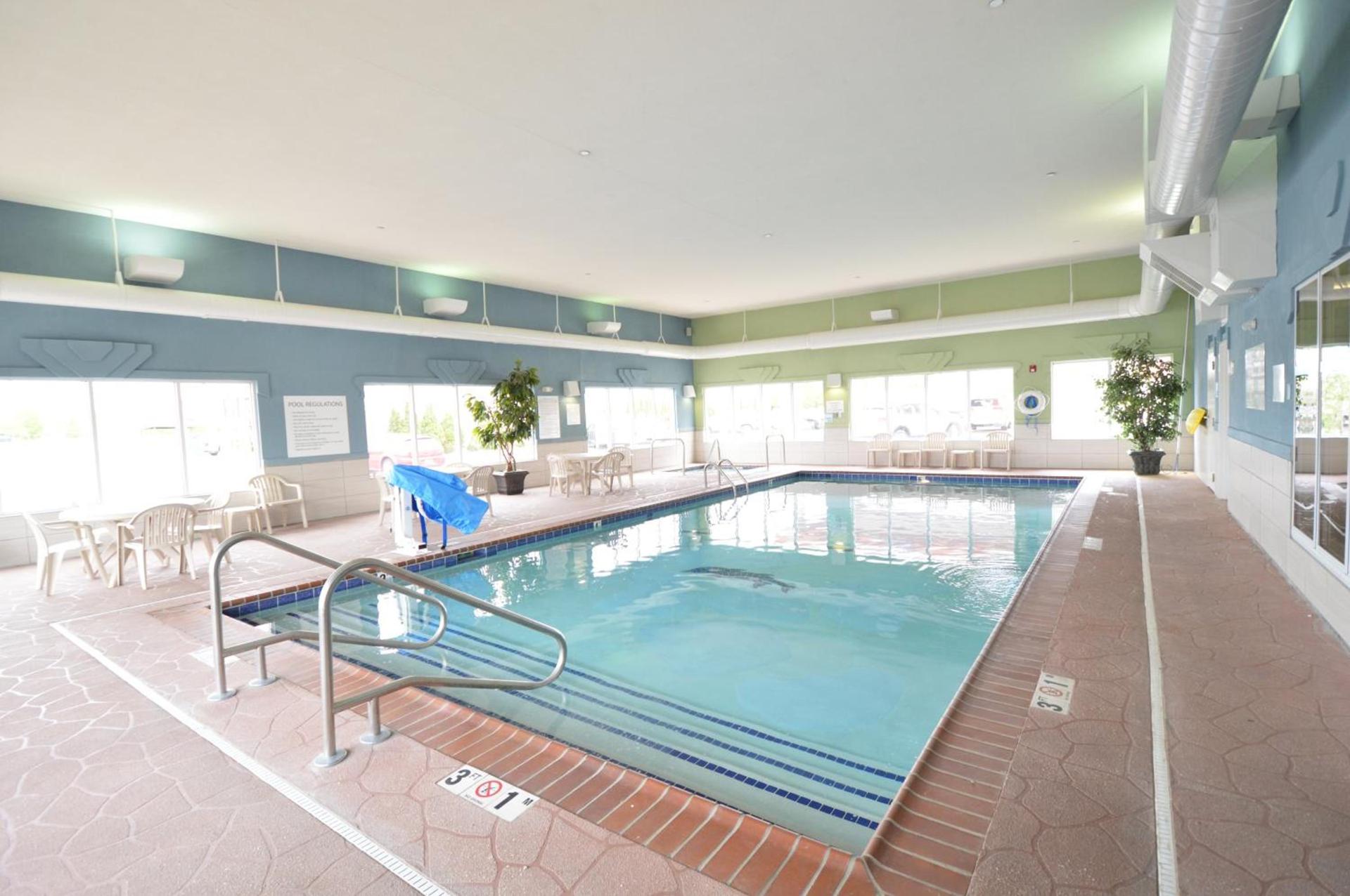 Holiday Inn Express Toledo-Oregon by IHG photo 10