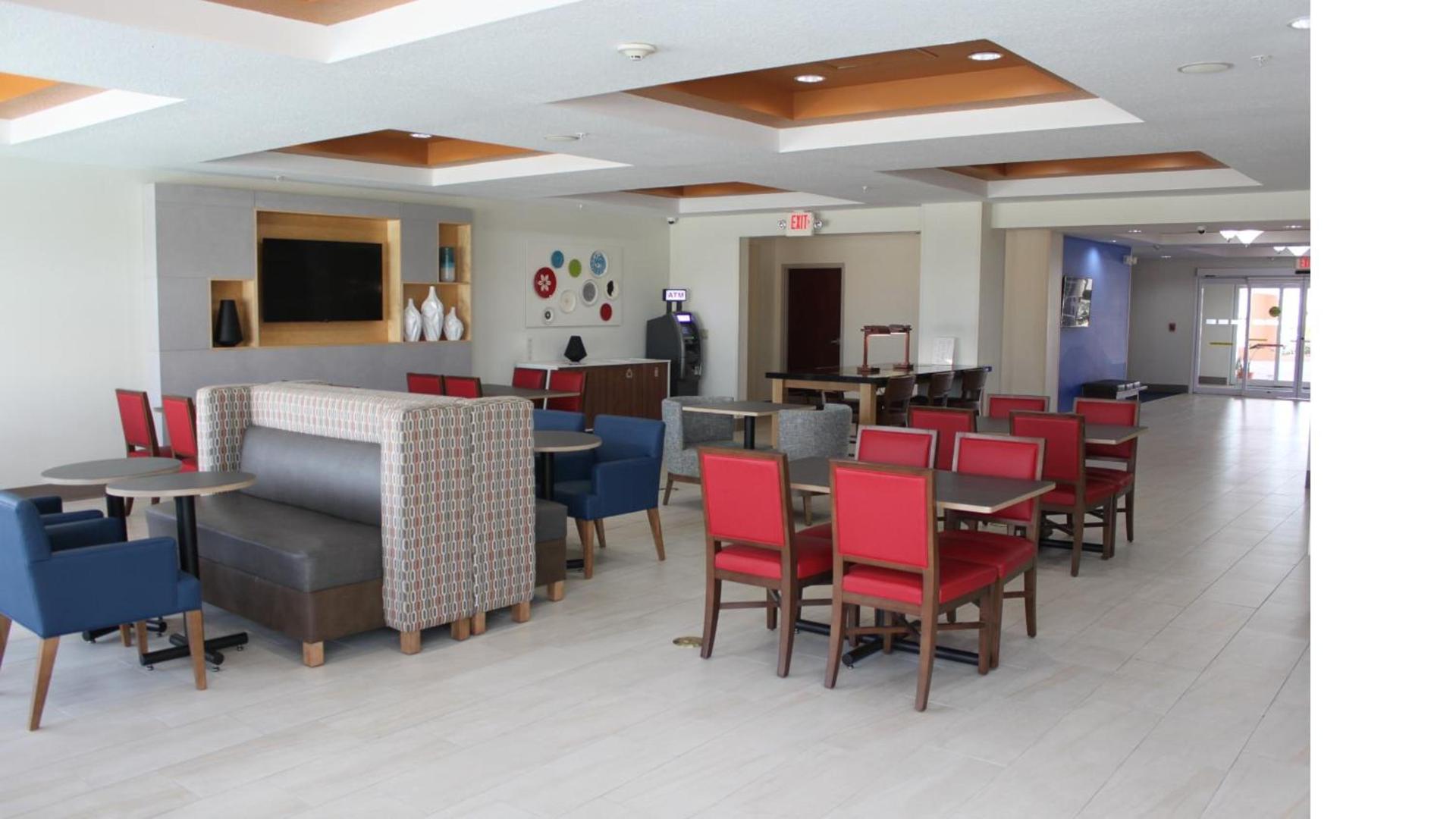 Holiday Inn Express Orlando - South Davenport by IHG photo 39