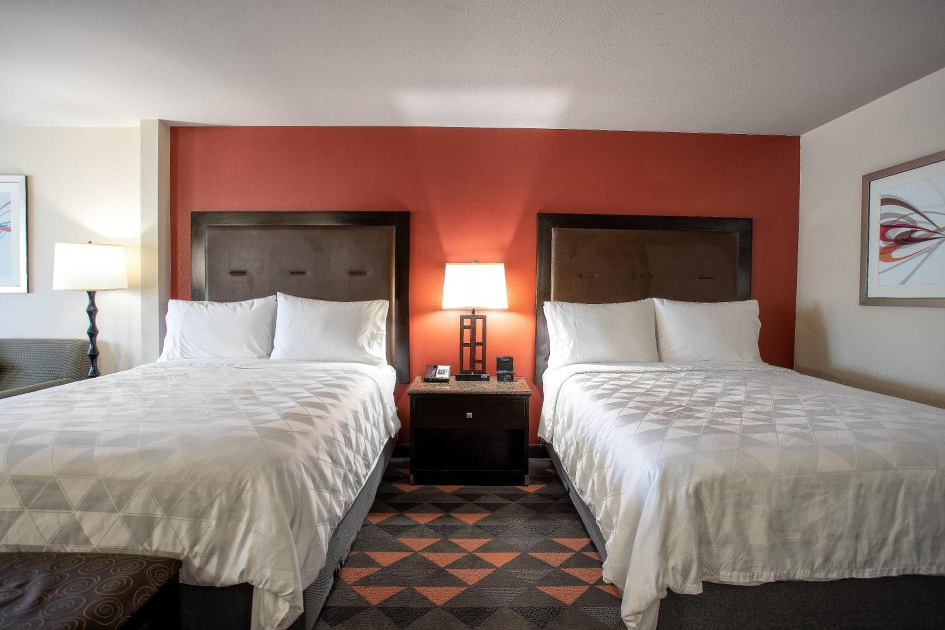 Holiday Inn Oceanside Marina Camp Pendleton by IHG photo 17