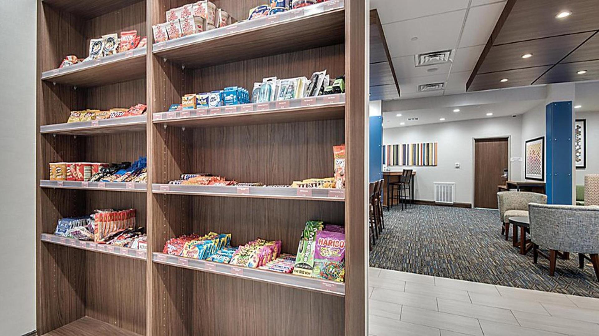 Holiday Inn Express Hotel & Suites Mount Pleasant by IHG photo 20