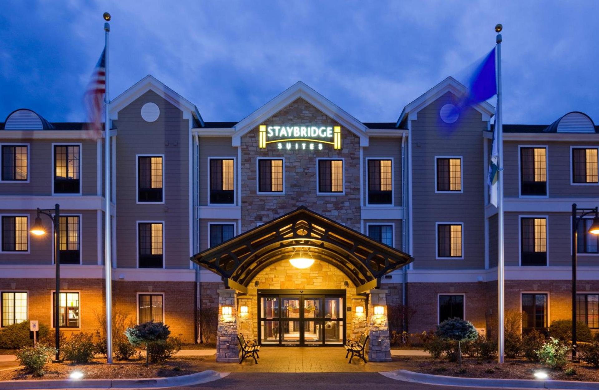 Staybridge Suites Milwaukee West-Oconomowoc by IHG photo 42