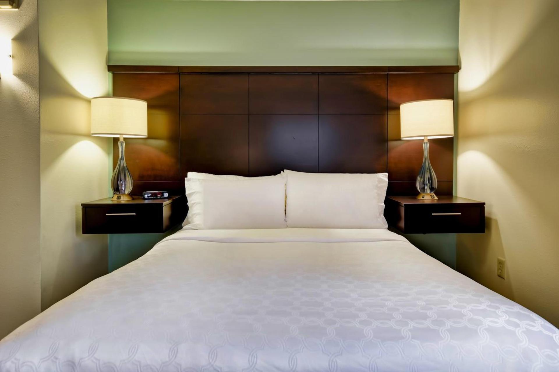 Staybridge Suites Middleton/Madison-West by IHG photo 31
