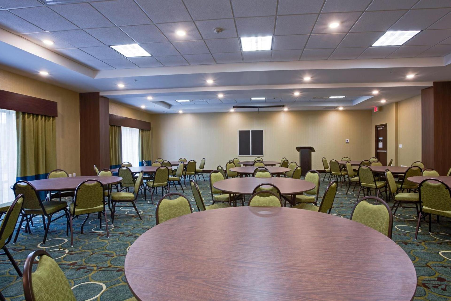 Holiday Inn Express Hotel & Suites Orlando East-UCF Area by IHG photo 34