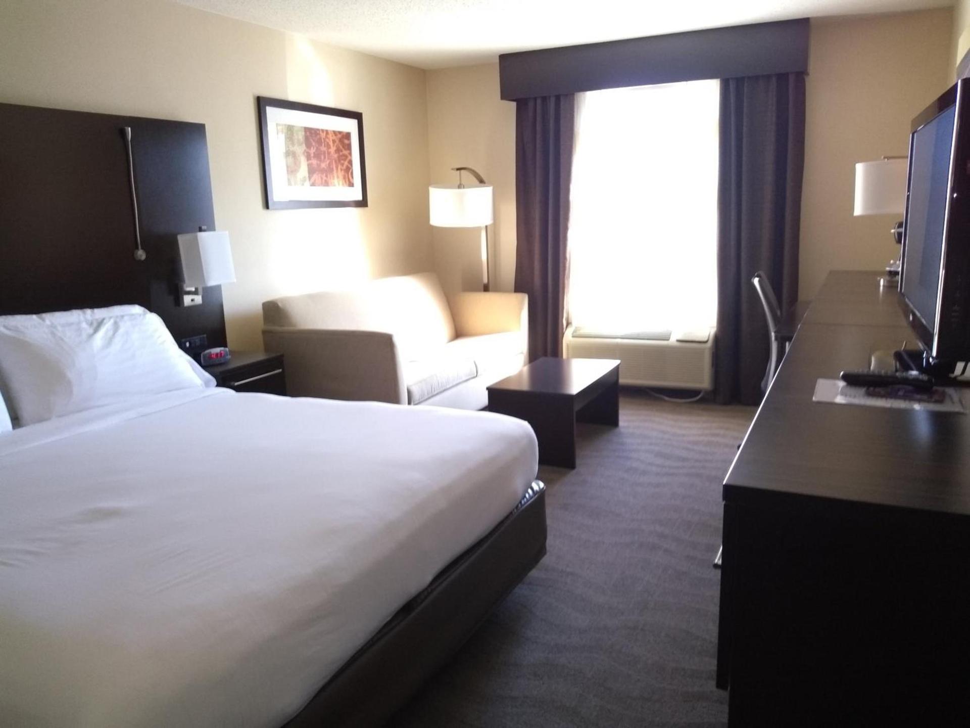 Holiday Inn Express Hotel & Suites Waterford by IHG photo 34