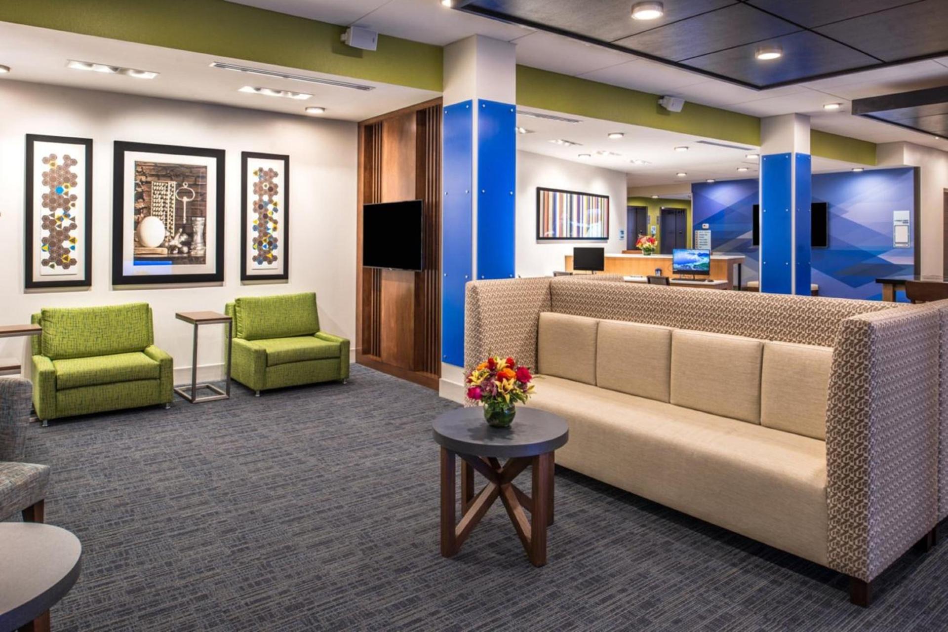 Holiday Inn Express & Suites - Tampa North - Wesley Chapel by IHG photo 22
