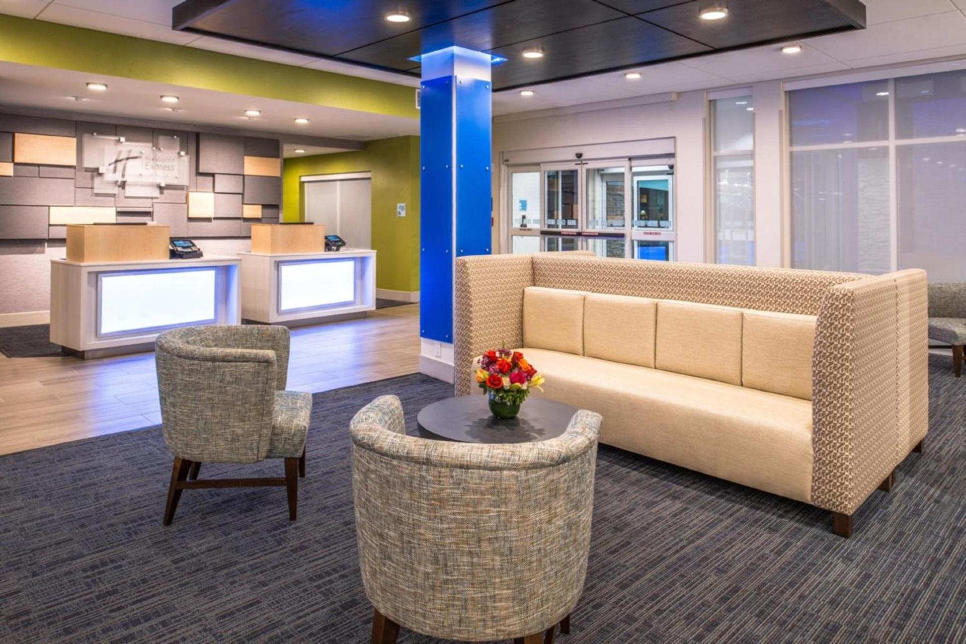 Holiday Inn Express & Suites - Tampa North - Wesley Chapel by IHG photo 25