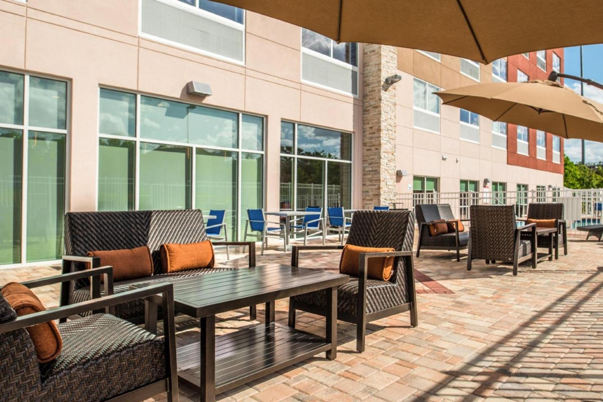 Holiday Inn Express & Suites - Tampa North - Wesley Chapel by IHG photo 21