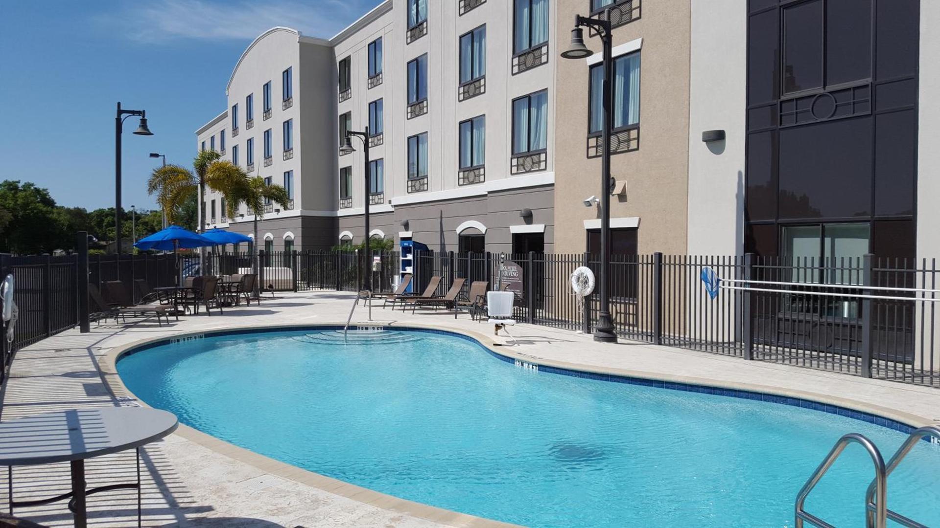 Holiday Inn Express Hotel & Suites Tampa-USF-Busch Gardens by IHG photo 58